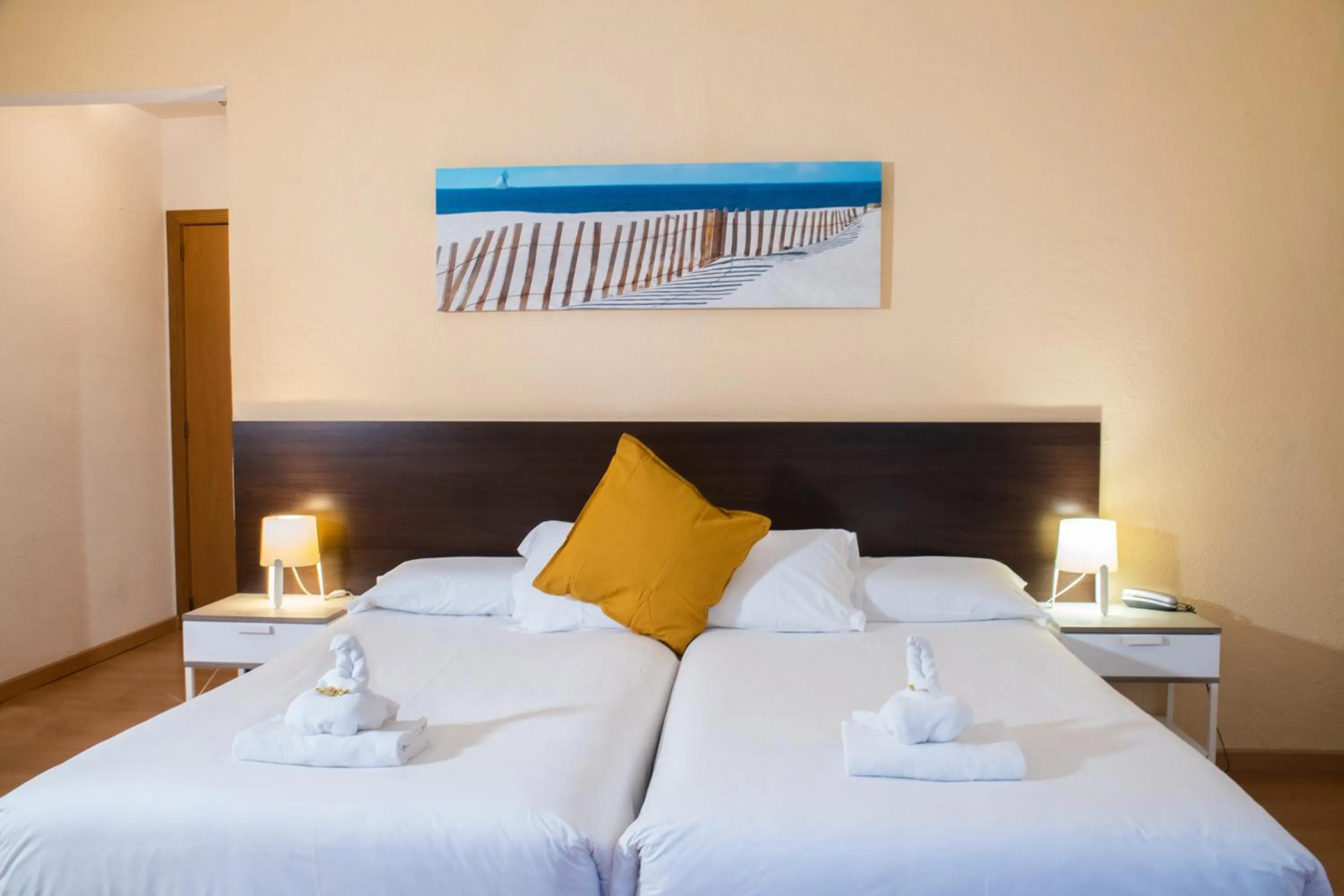 Photo of the whole room, Bed in Adia Hotel Cunit Playa