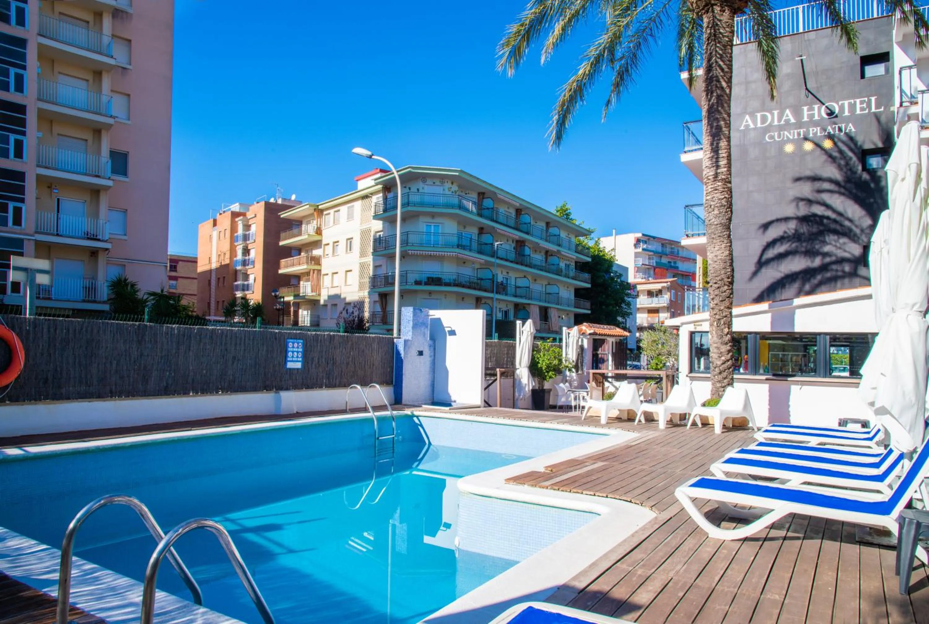 Pool view in Adia Hotel Cunit Playa