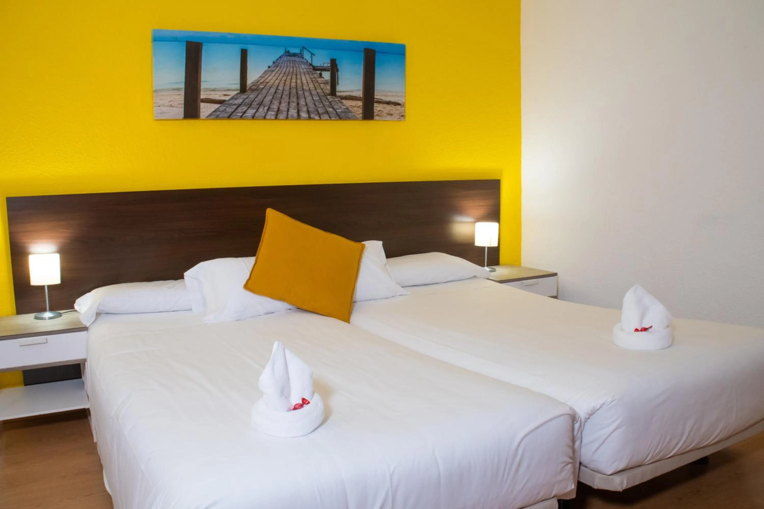 Photo of the whole room, Bed in Adia Hotel Cunit Playa