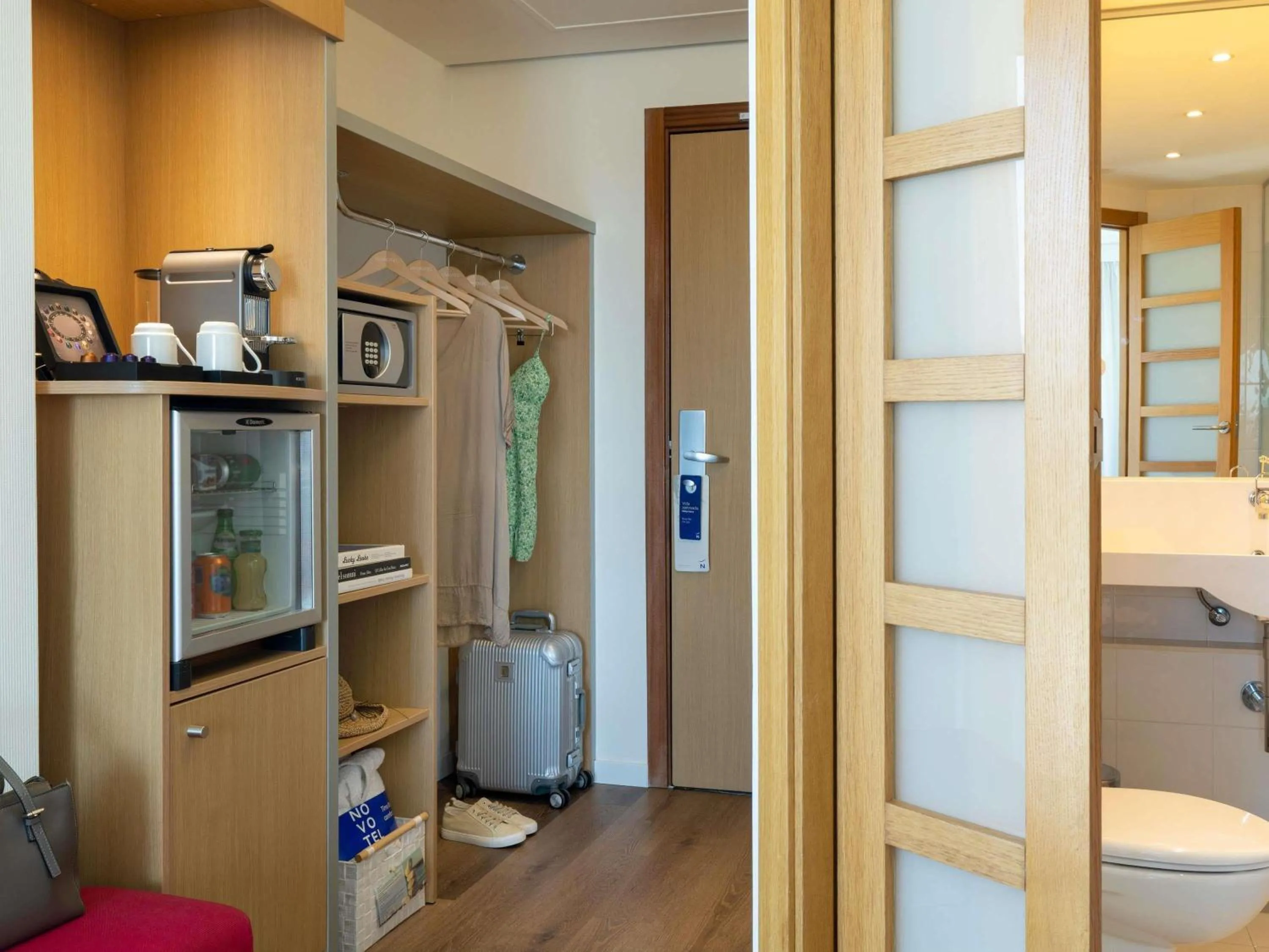 Bedroom in Novotel Barcelona City