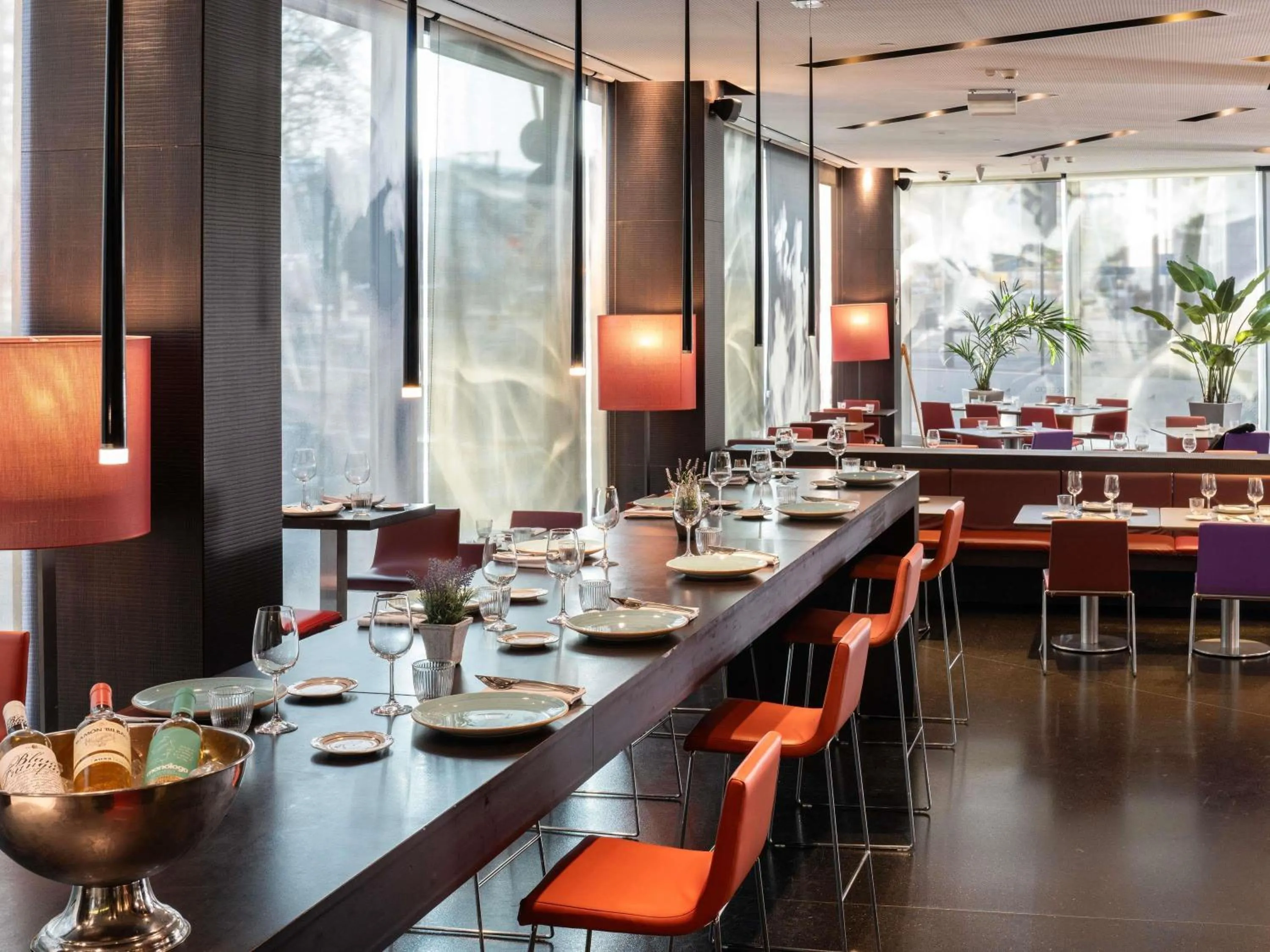 Restaurant/places to eat in Novotel Barcelona City