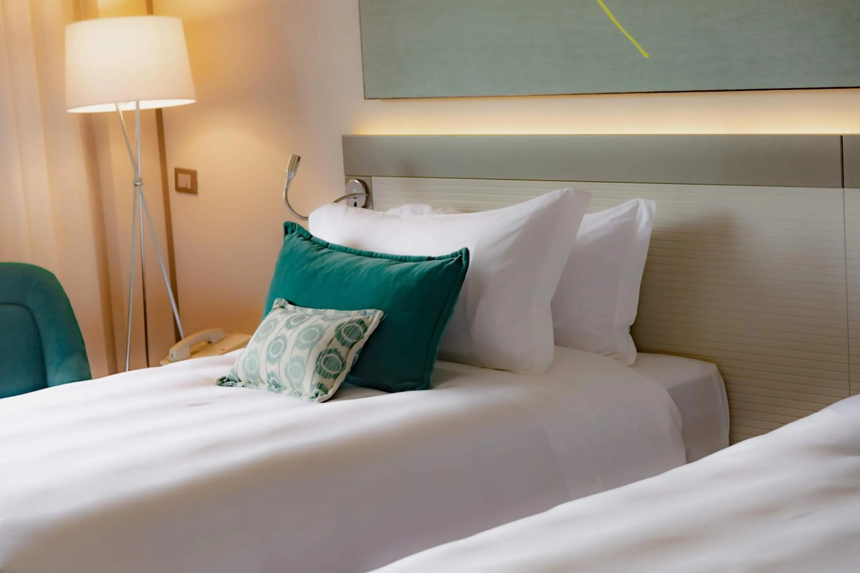 TV and multimedia, Bed in Royal Tulip Brasília Alvorada