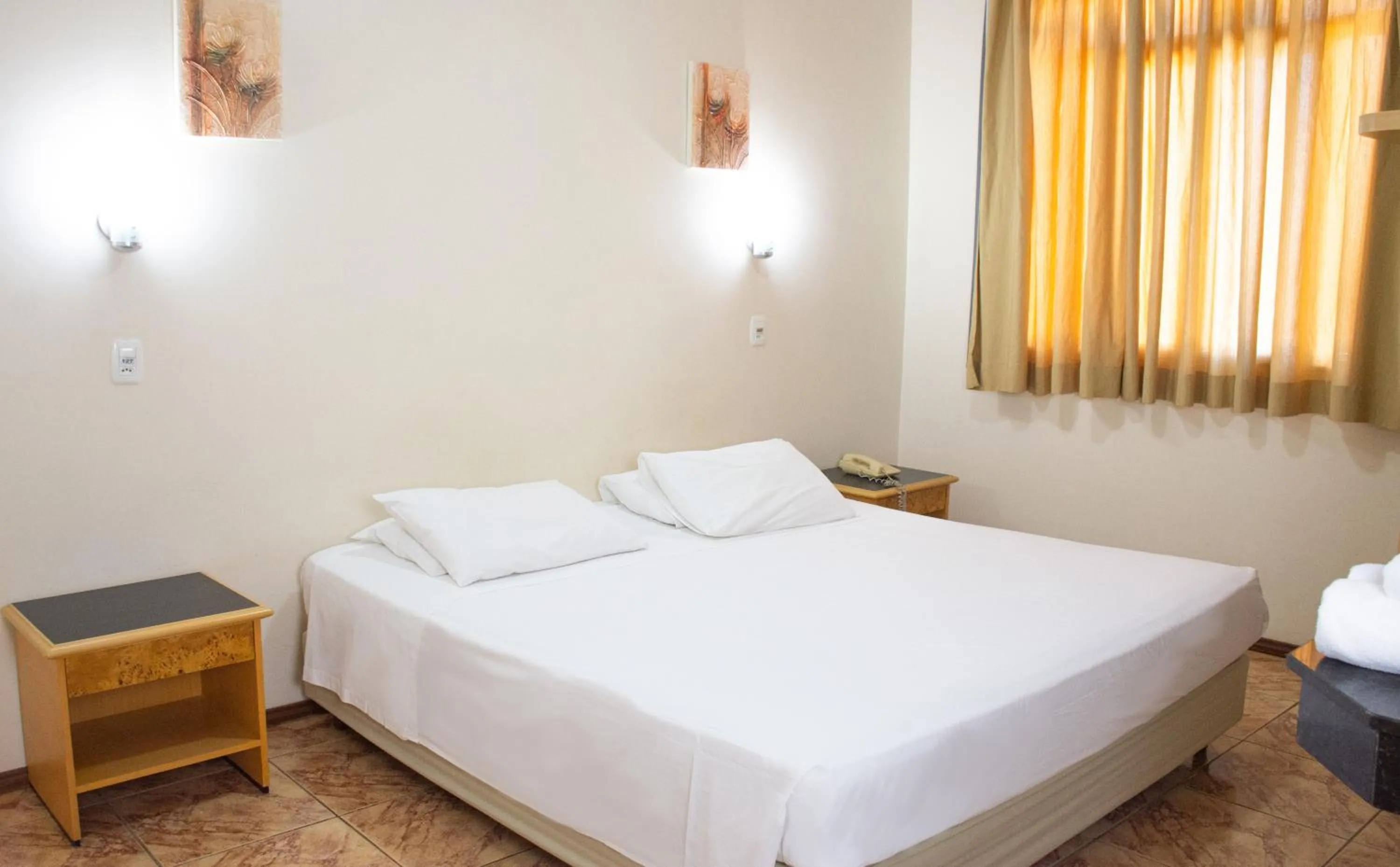 Bedroom, Bed in Hotel Dan Inn Express Foz do Iguaçu By Nacional Inn