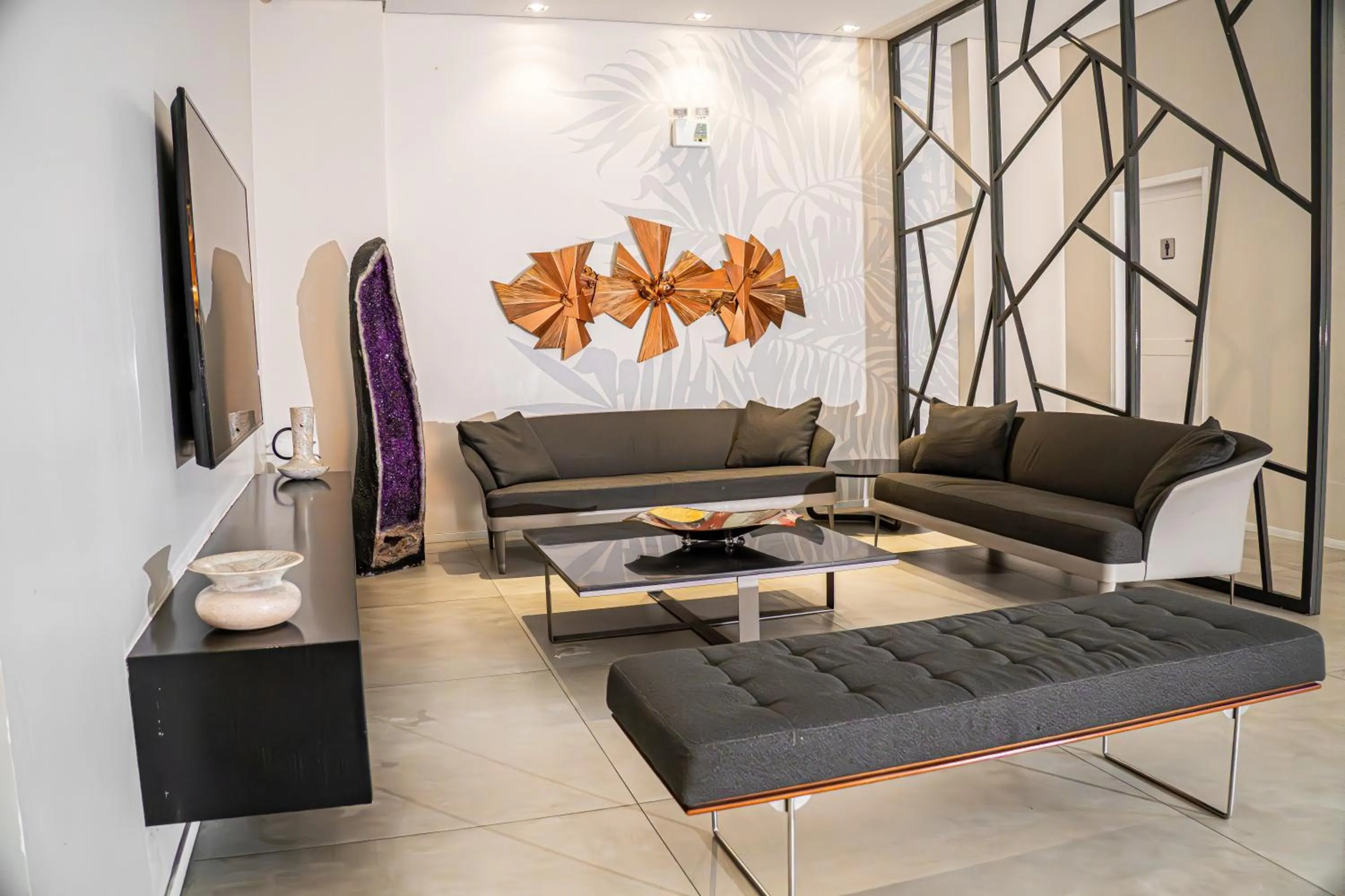 TV and multimedia in Hotel Plaza Camboriú