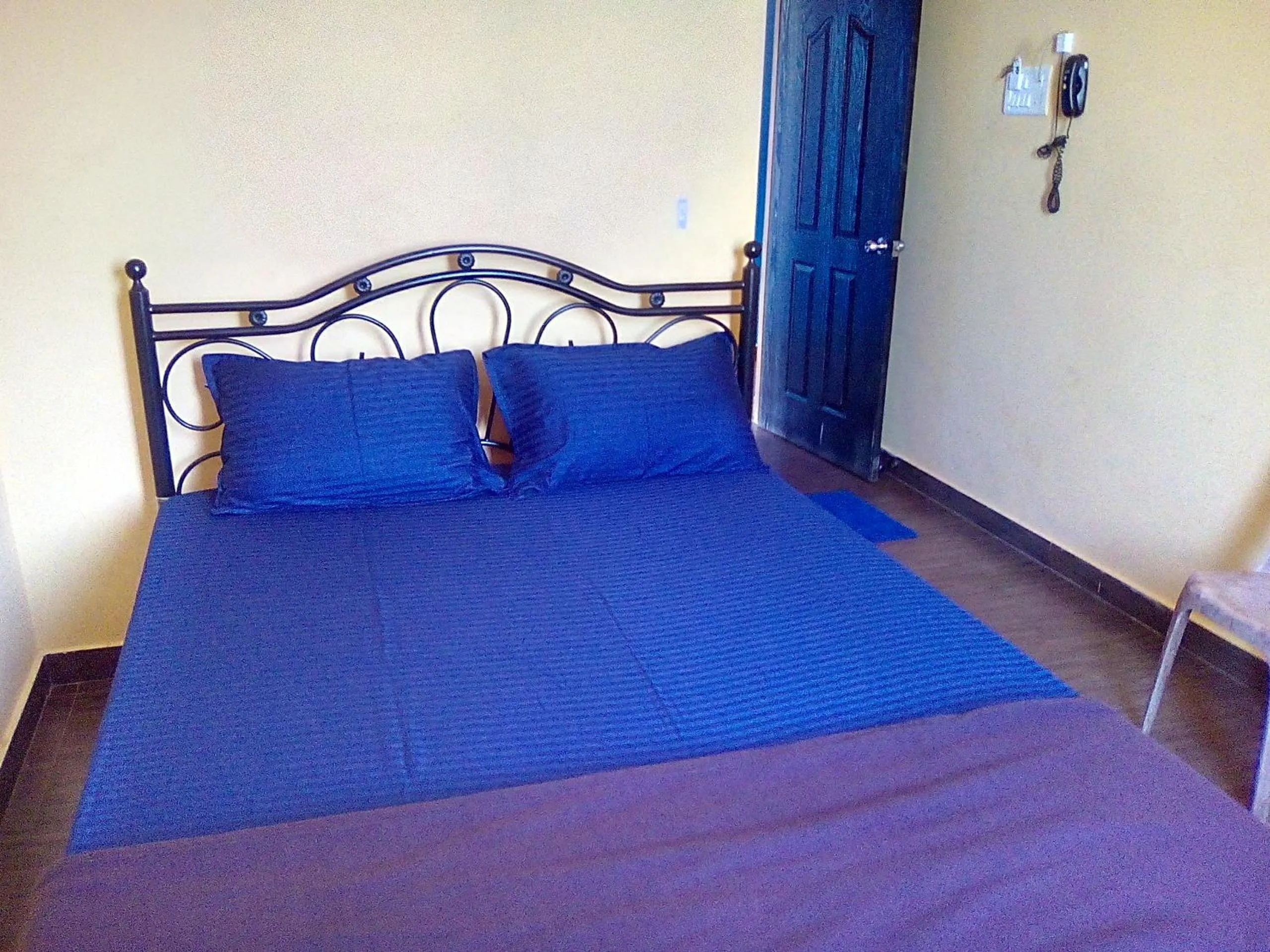 Photo of the whole room, Bed in Vincent's Holiday Home