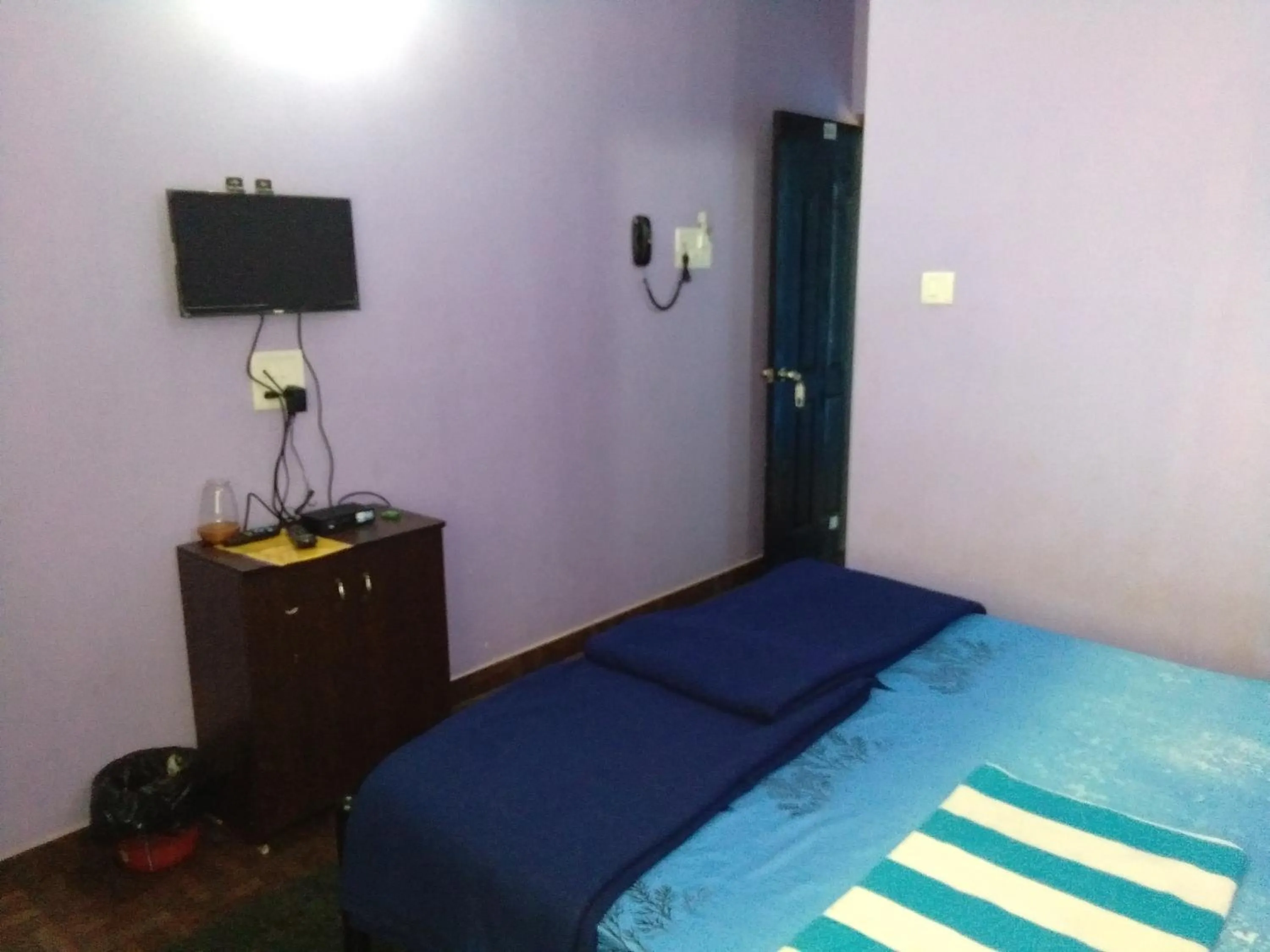 Photo of the whole room, Bed in Vincent's Holiday Home