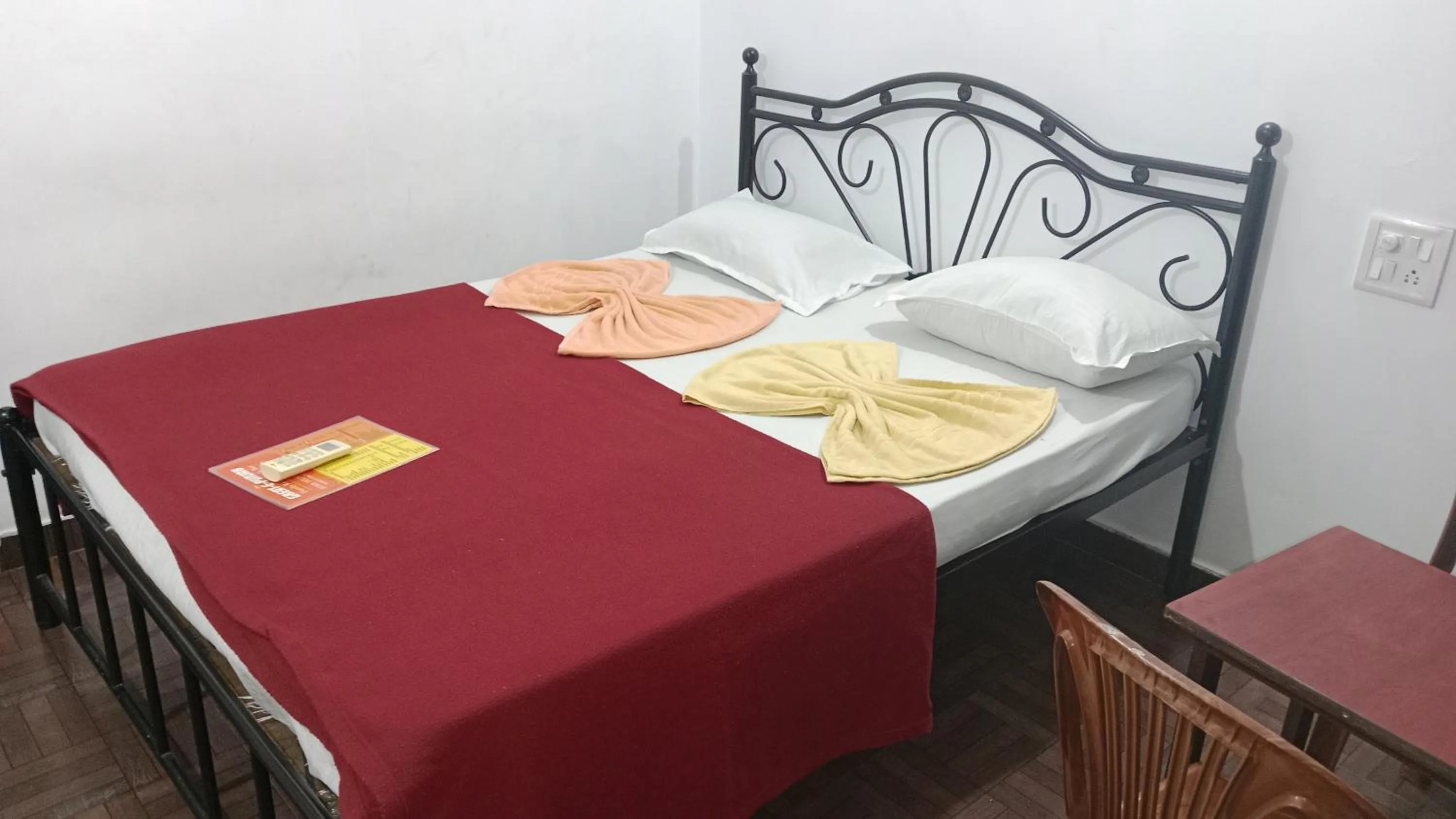 Bed in Vincent's Holiday Home