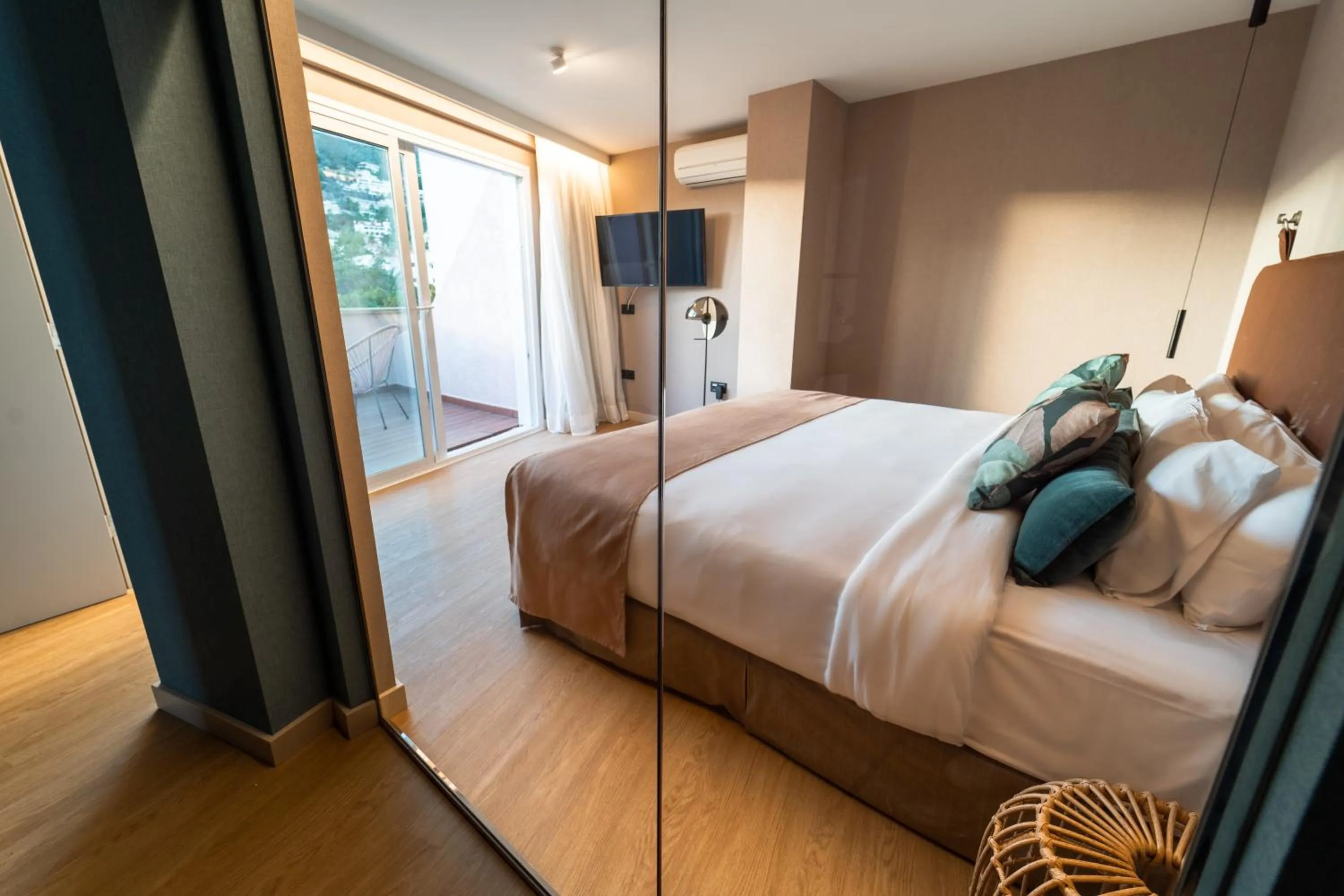 Bedroom, Bed in Hotel Taburiente S.C.Tenerife