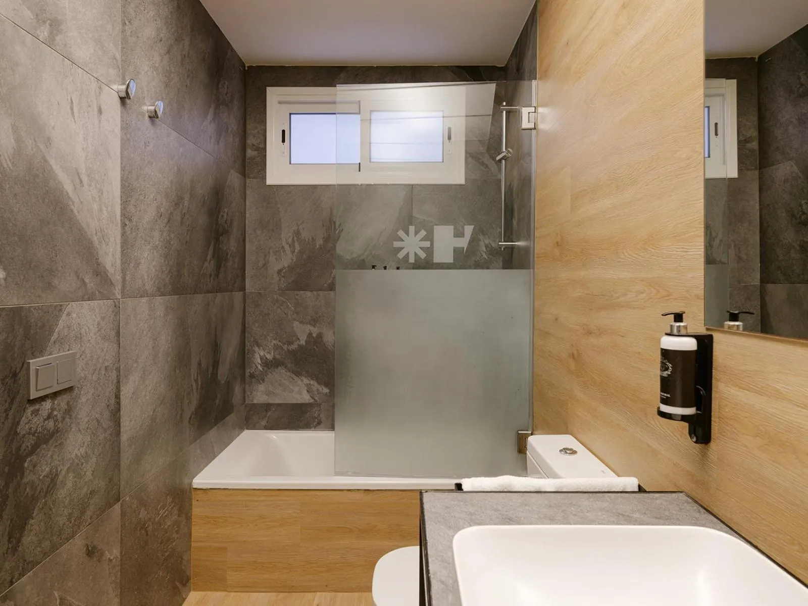 Bathroom in Hotel Taburiente S.C.Tenerife