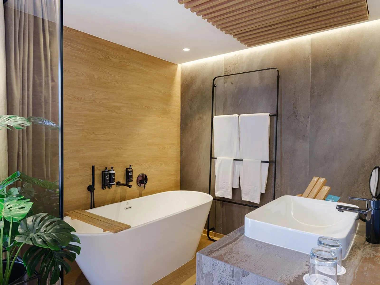 Bathroom in Hotel Taburiente S.C.Tenerife