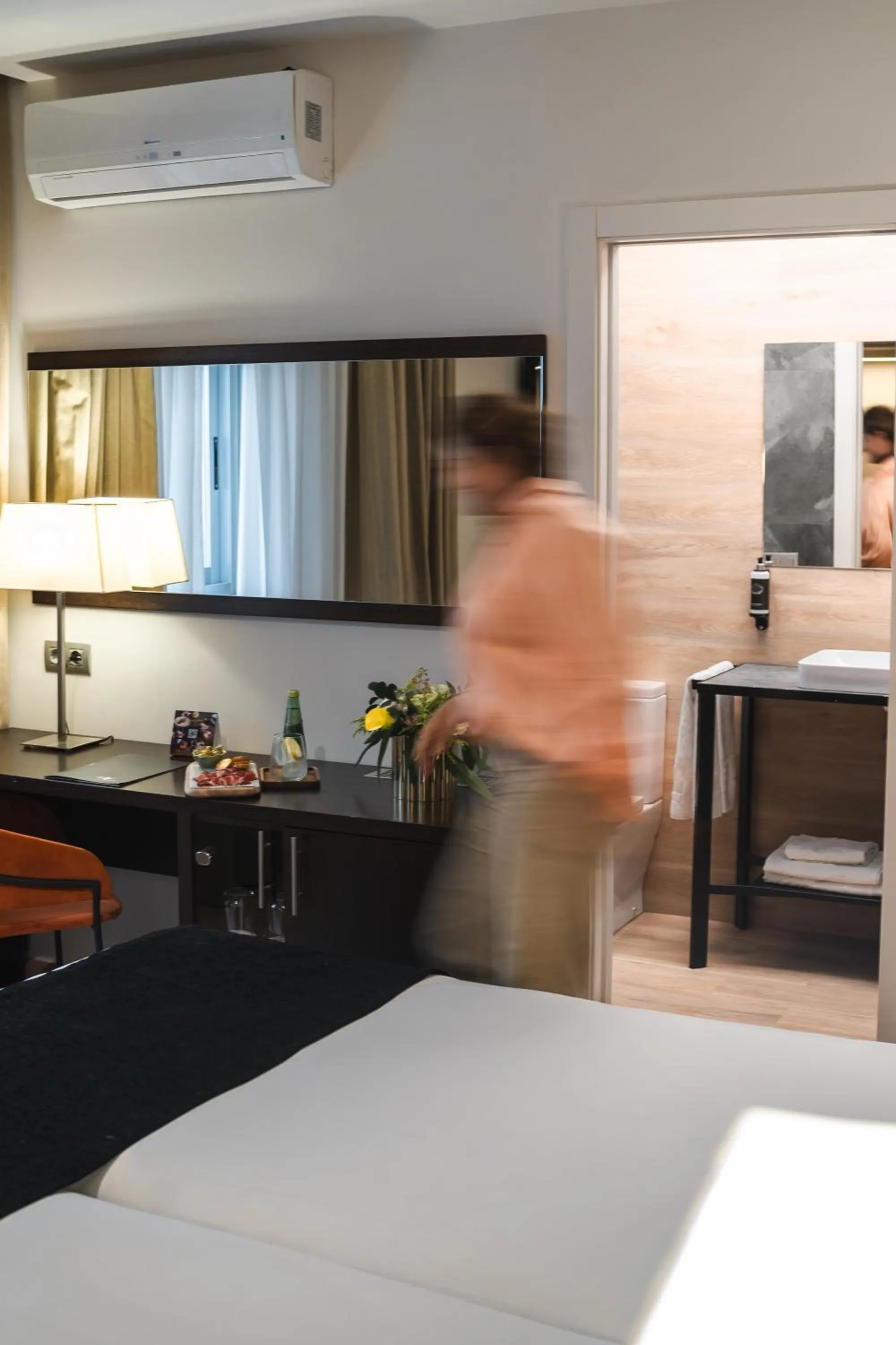 Bedroom, Bed in Hotel Taburiente S.C.Tenerife