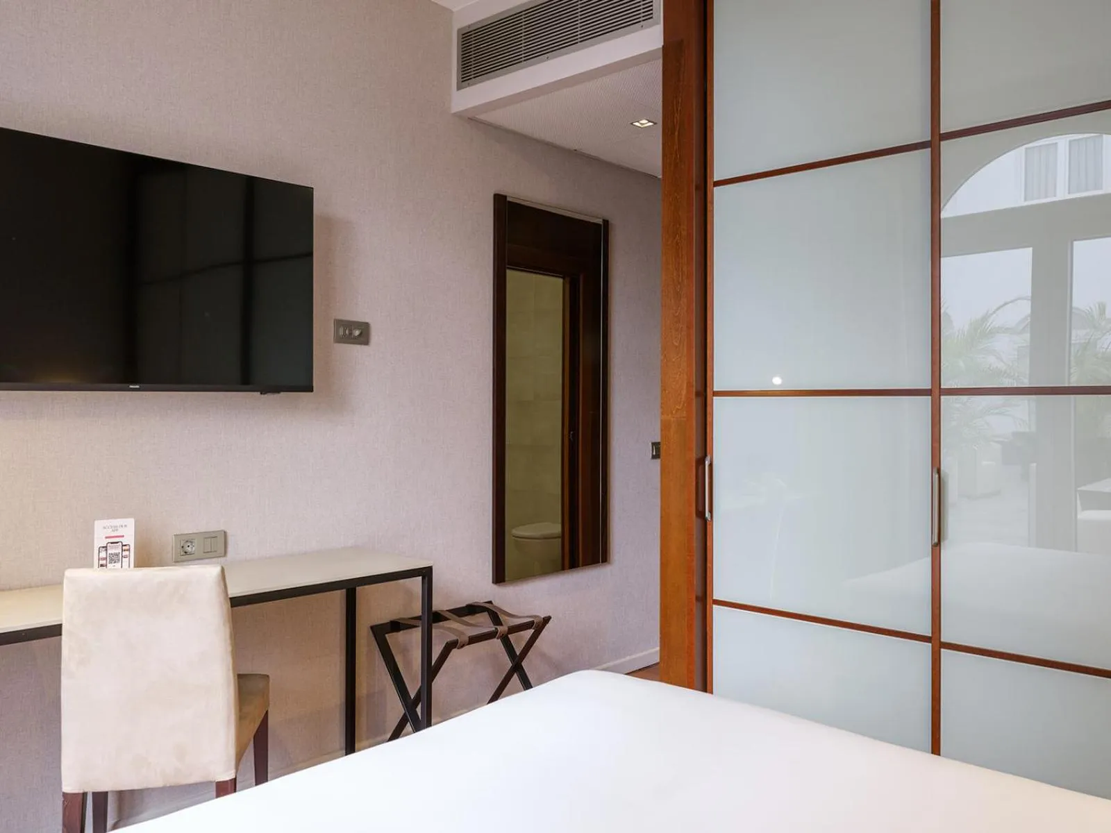 Bed in Hotel Taburiente S.C.Tenerife