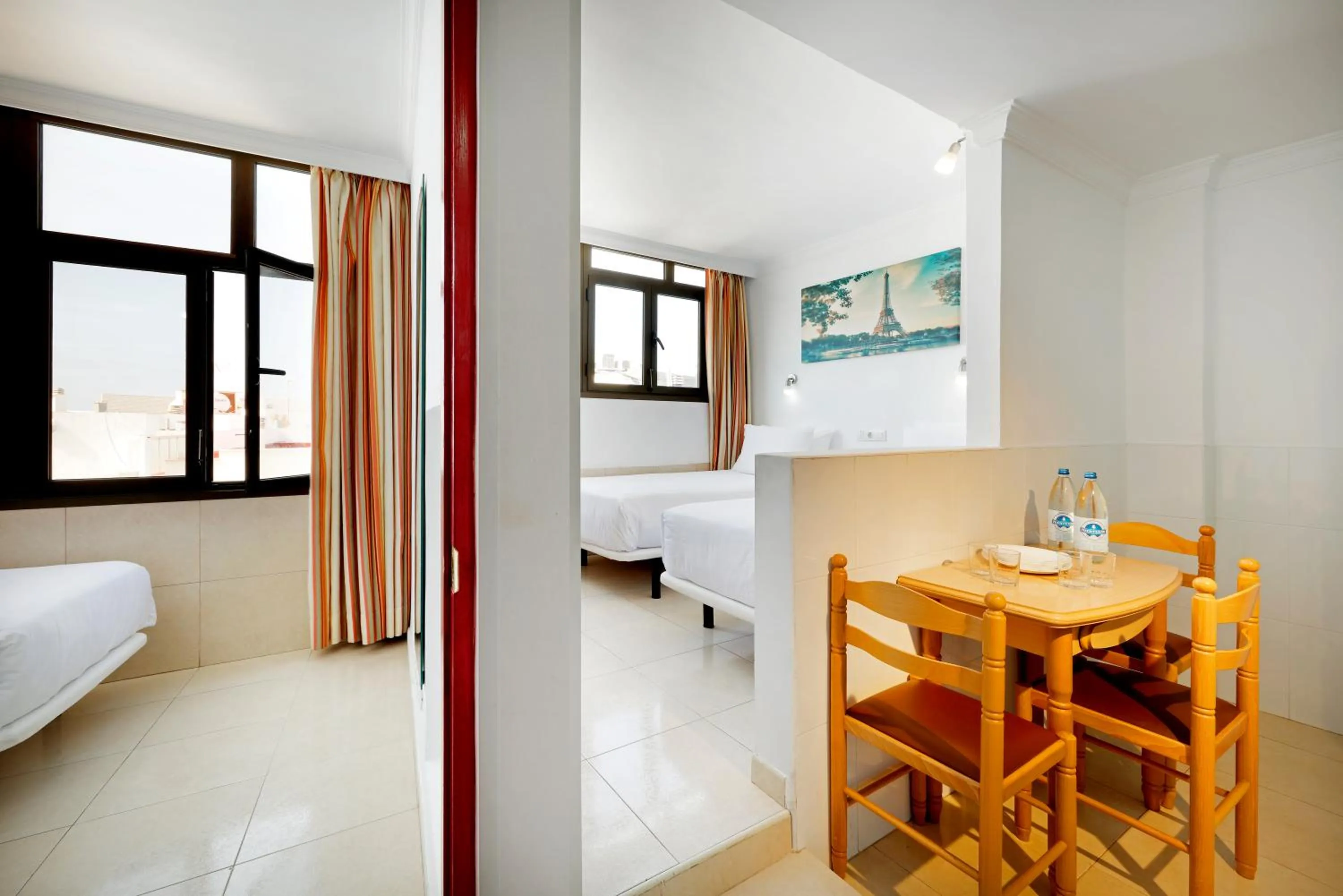 Bedroom, Bed in Crisol Faycán