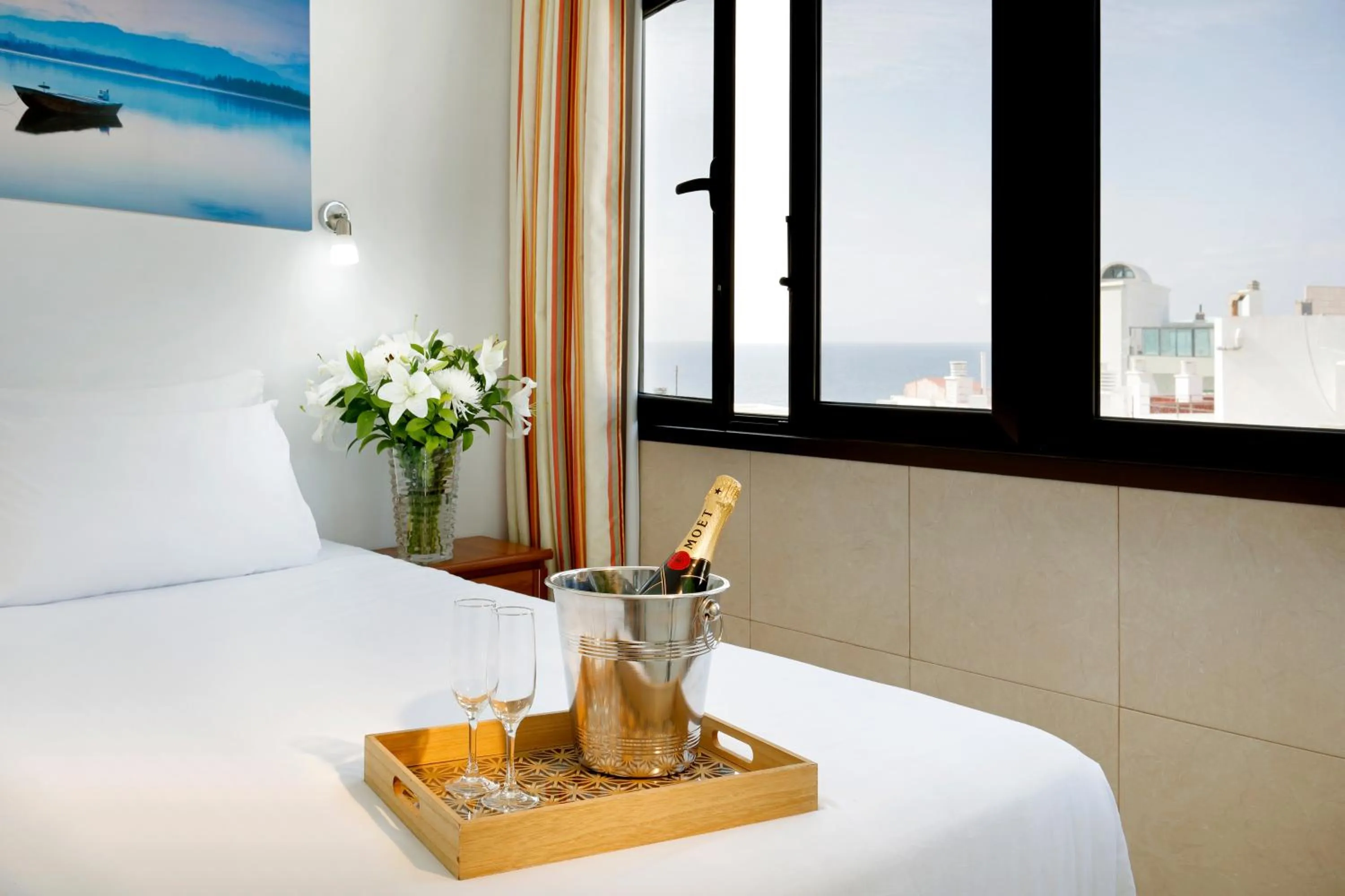 Bedroom, Bed in Crisol Faycán