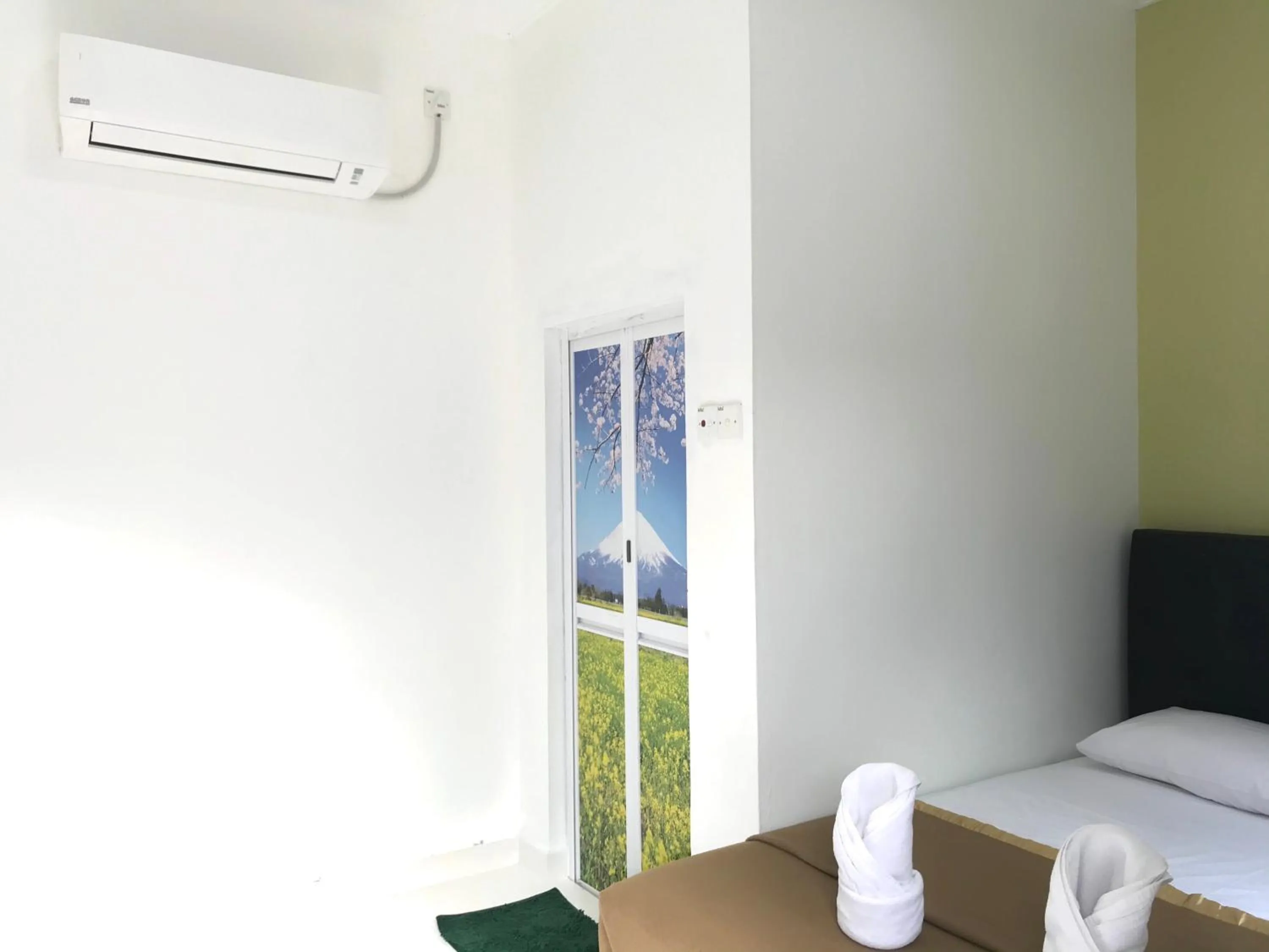 Shower, Bed in Changlun Chalet