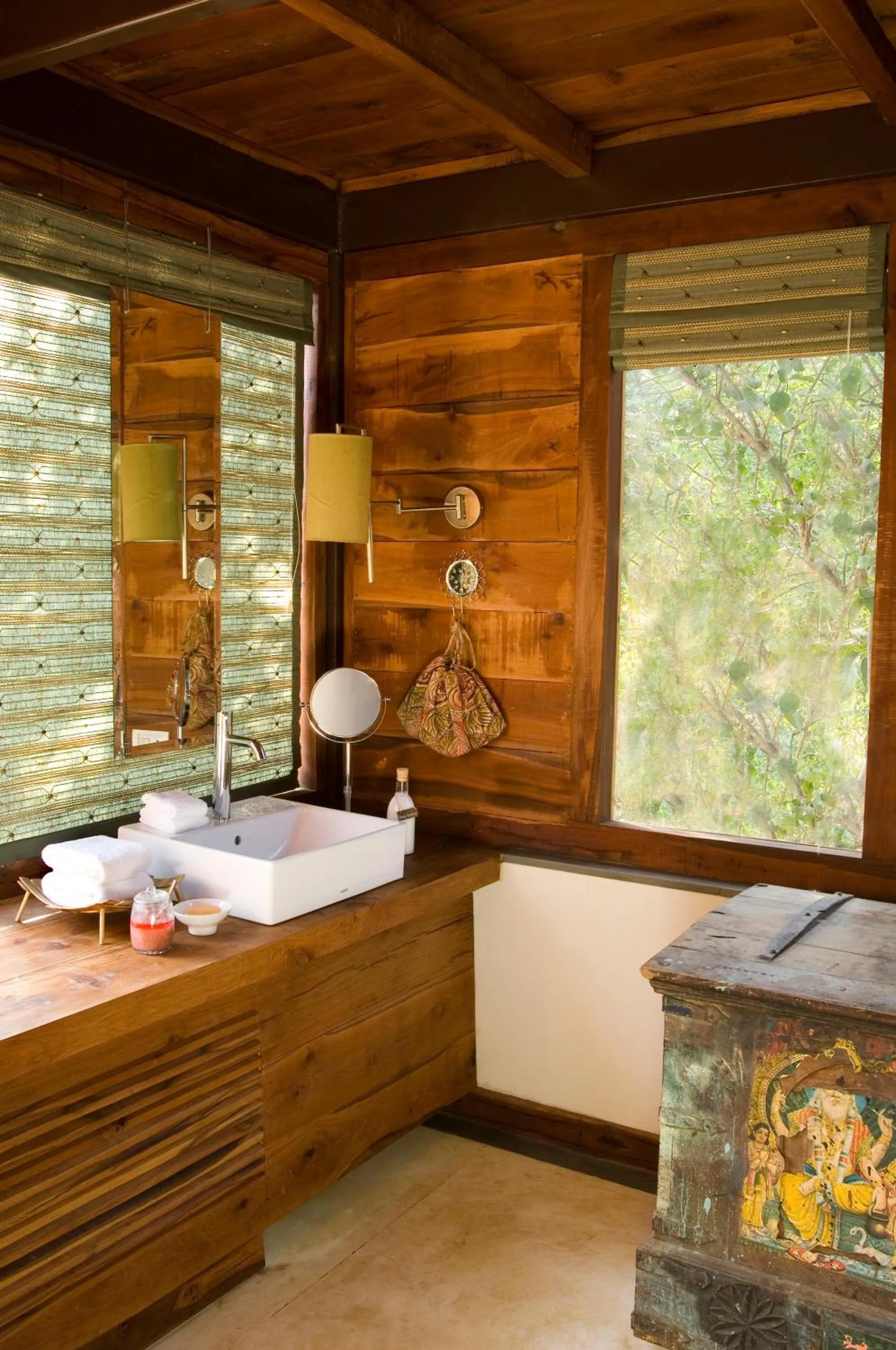 Bathroom, Bed in Baghvan Pench National Park - A Taj Safari Lodge