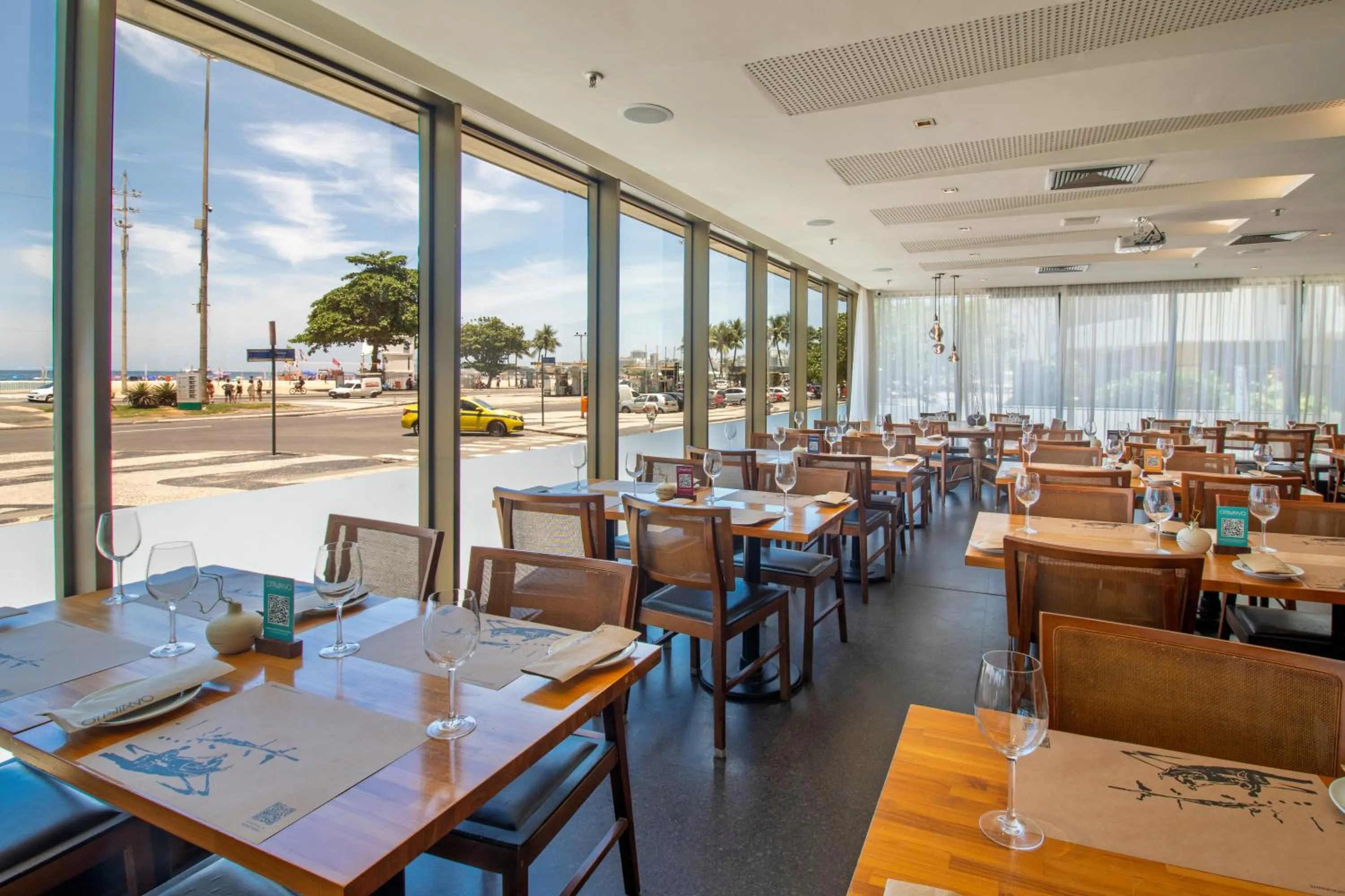 Restaurant/places to eat in Arena Copacabana Hotel