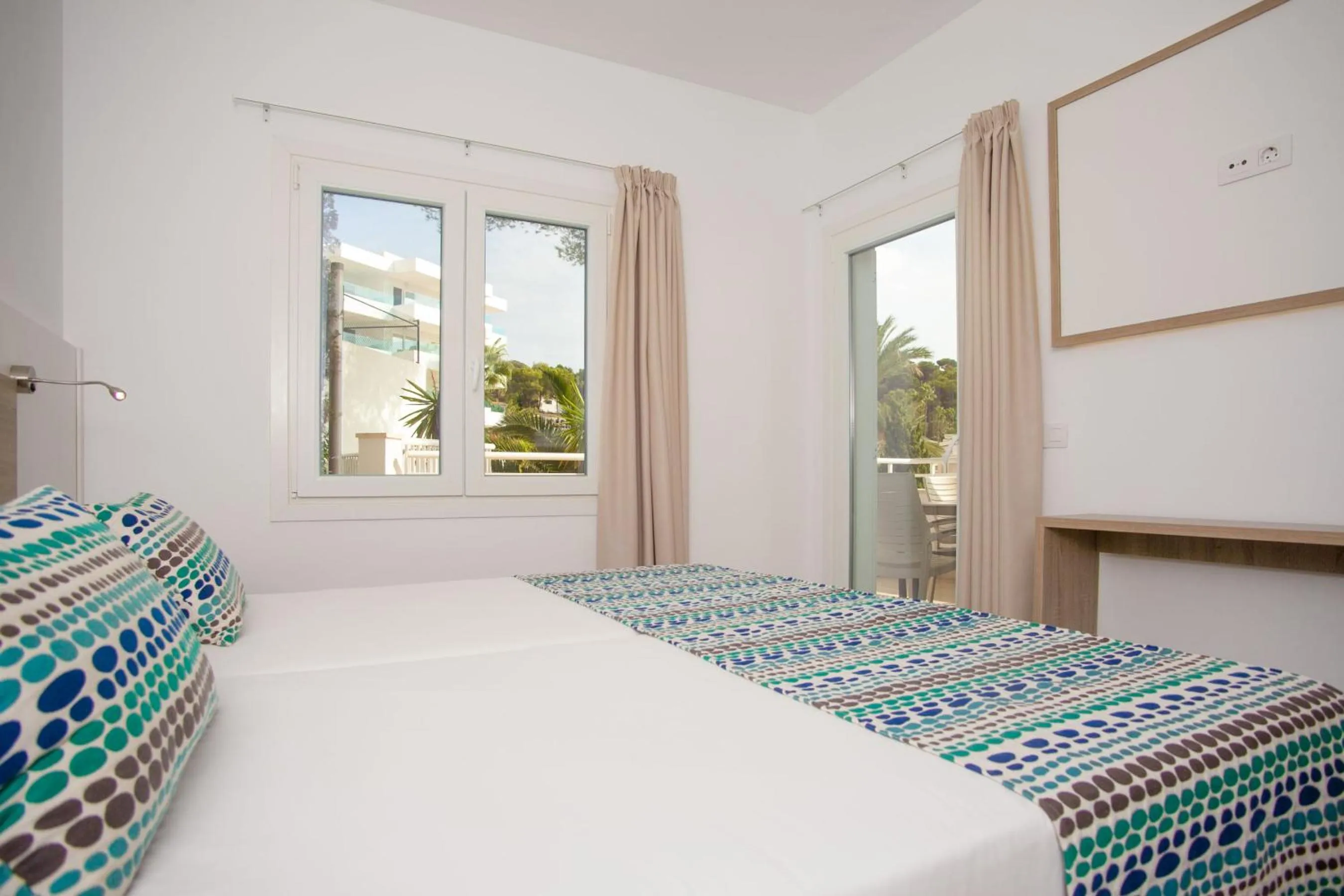 Bedroom, Bed in Globales Costa de la Calma