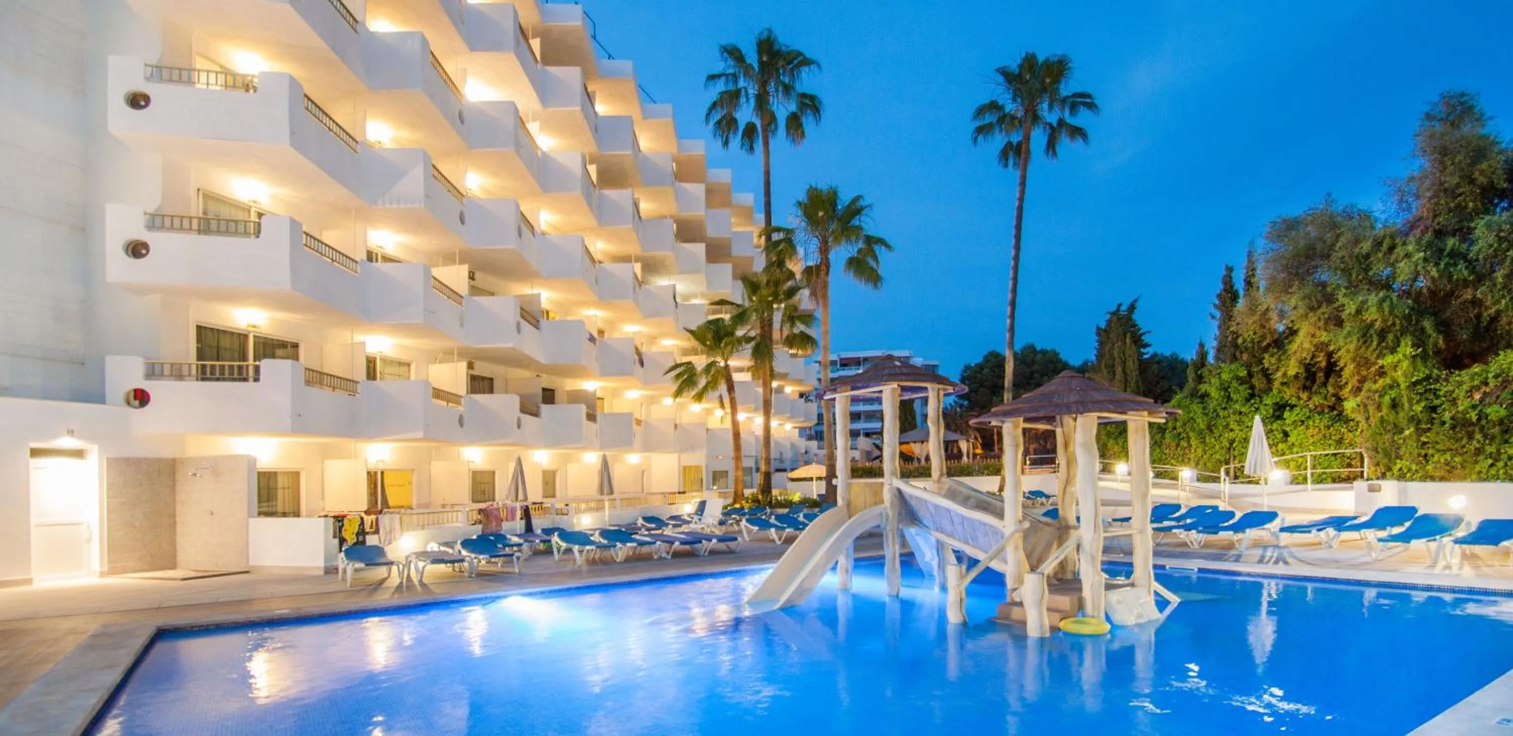 Property building in Globales Costa de la Calma