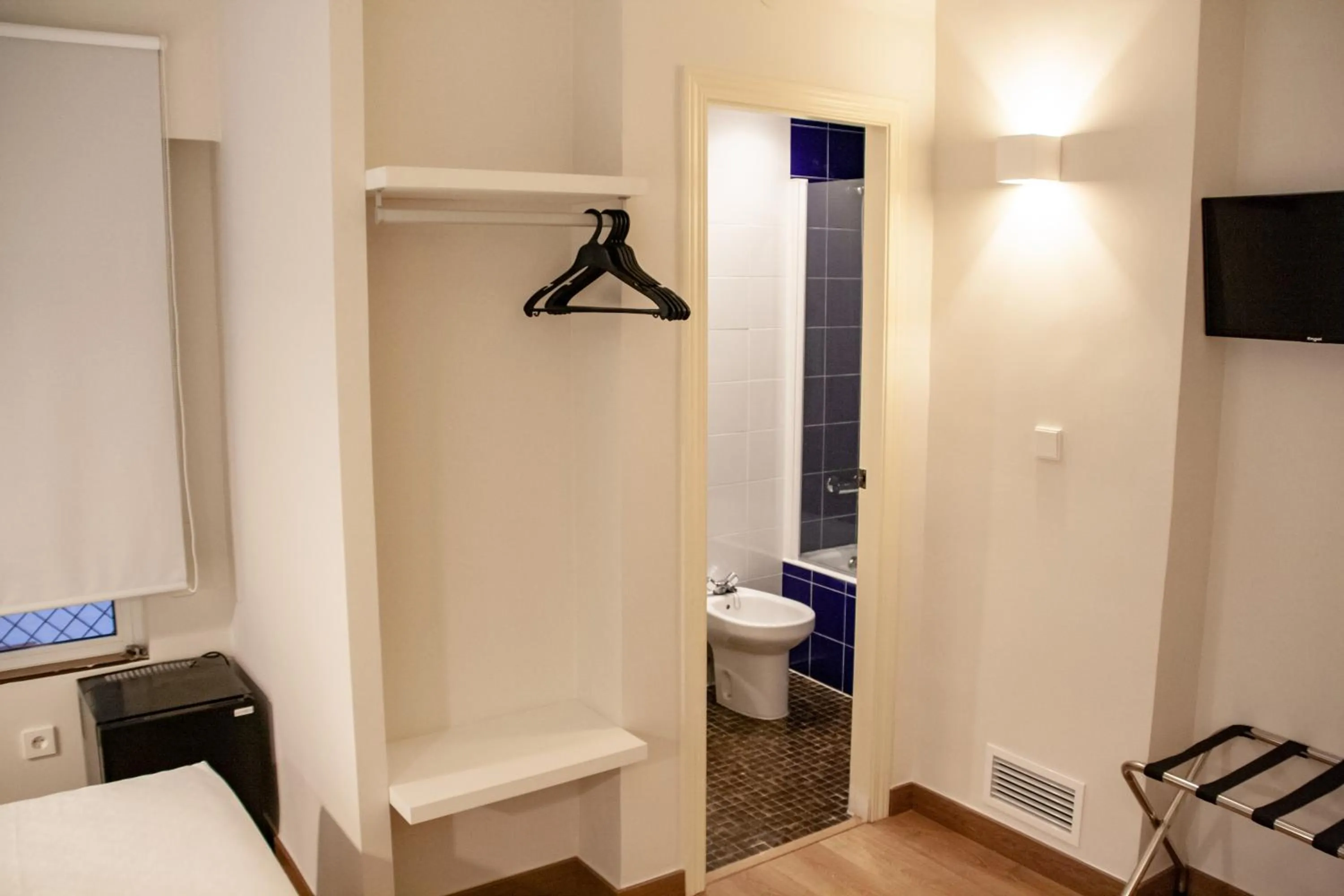 Shower in Hotel Universal Murcia