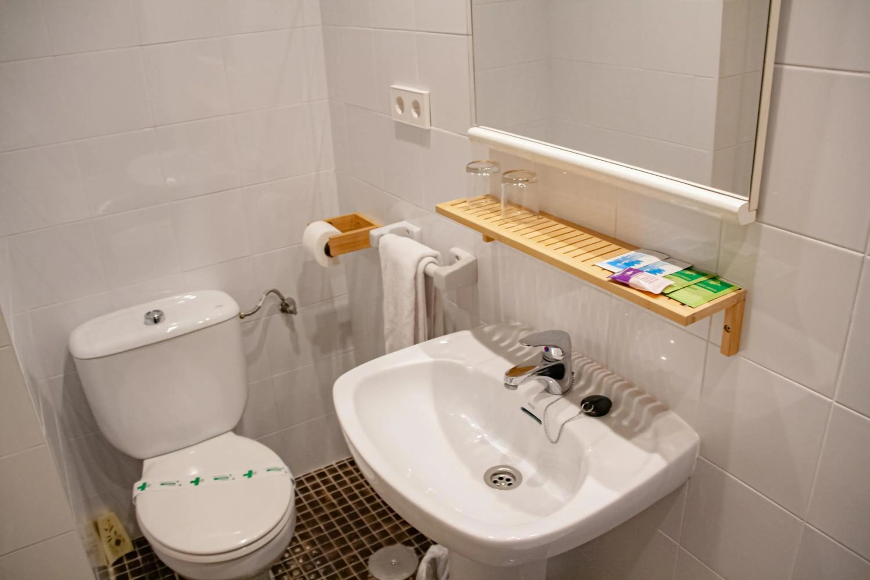 Toilet in Hotel Universal Murcia