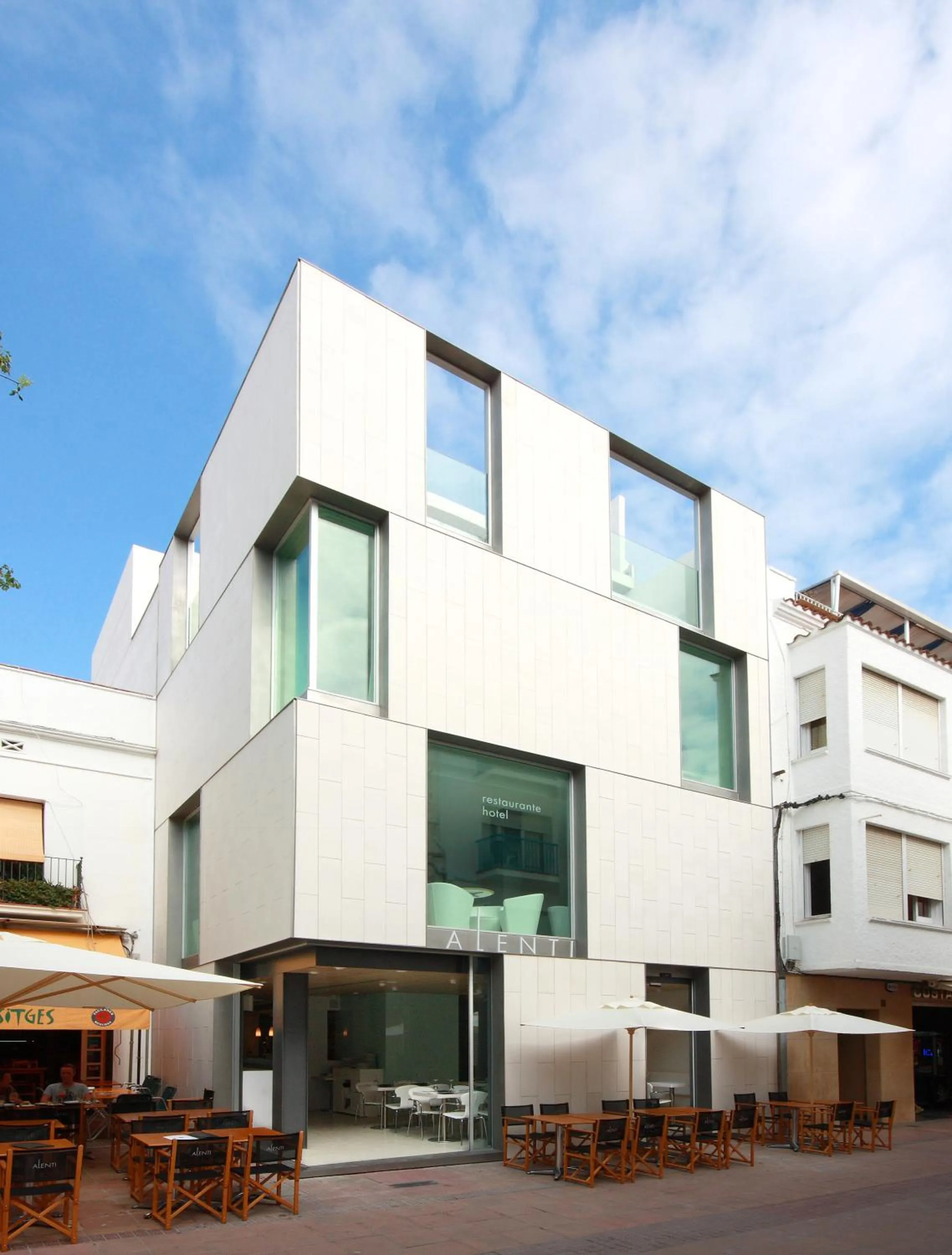 Property building in Alenti Sitges Hotel