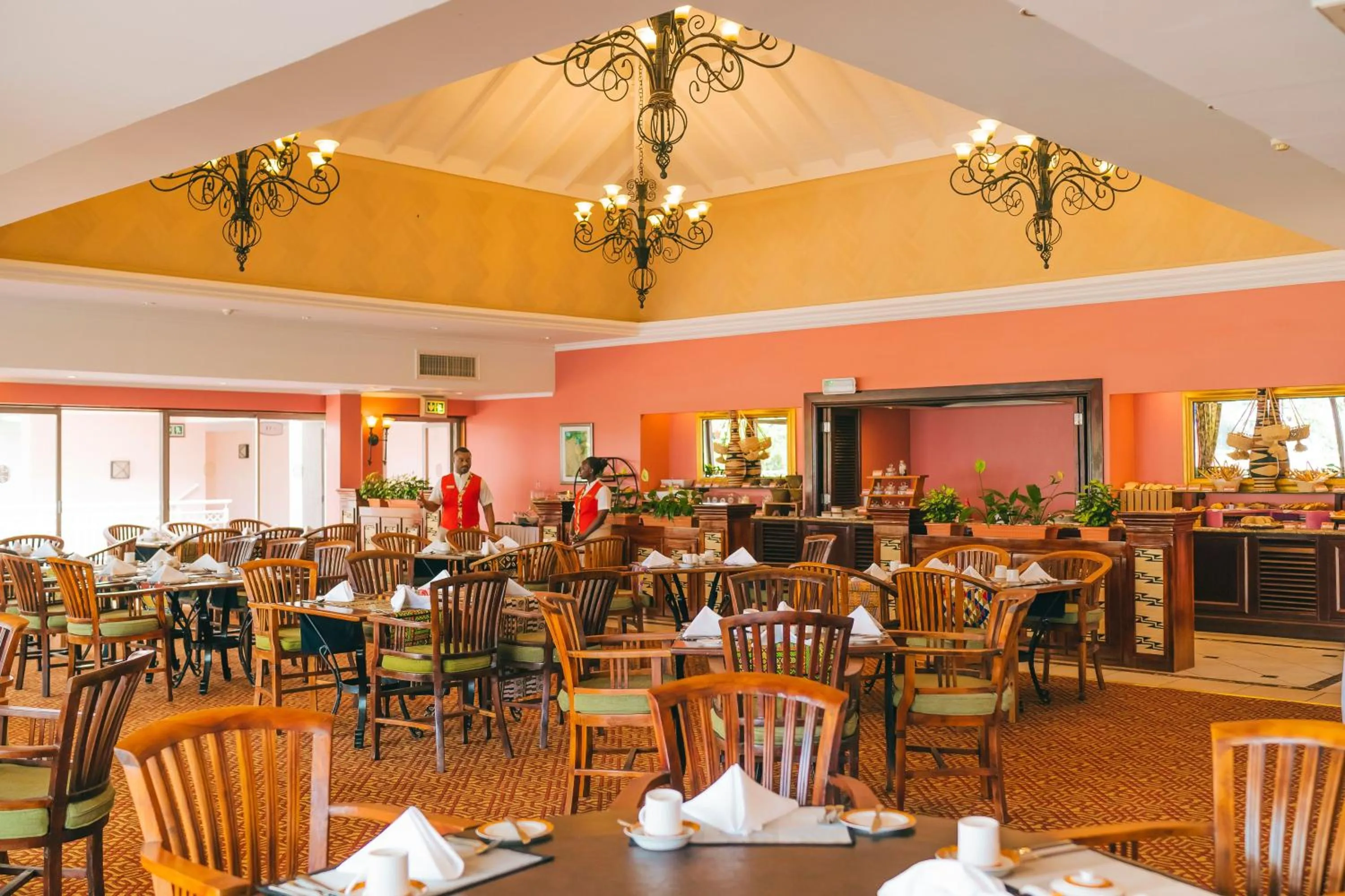 Restaurant/places to eat in Lake Kivu Serena Hotel