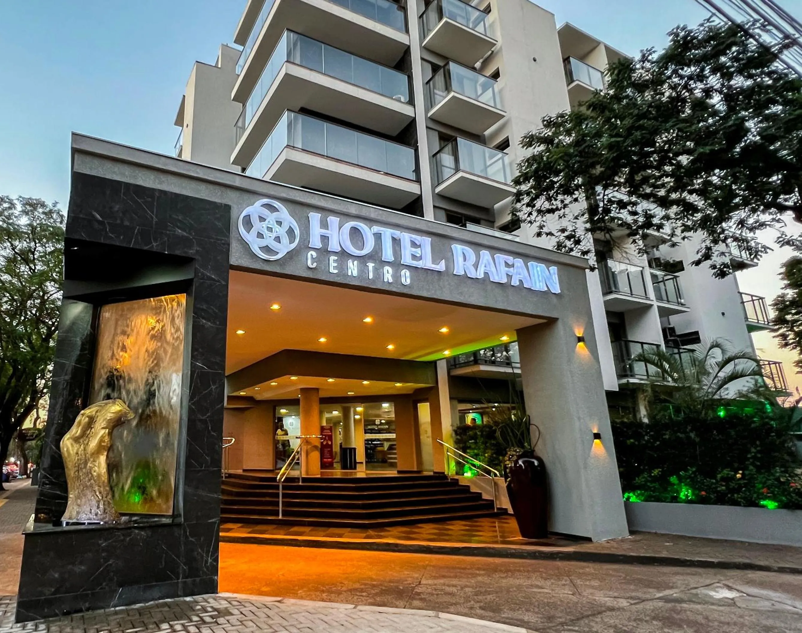 Facade/entrance in Hotel Rafain Centro