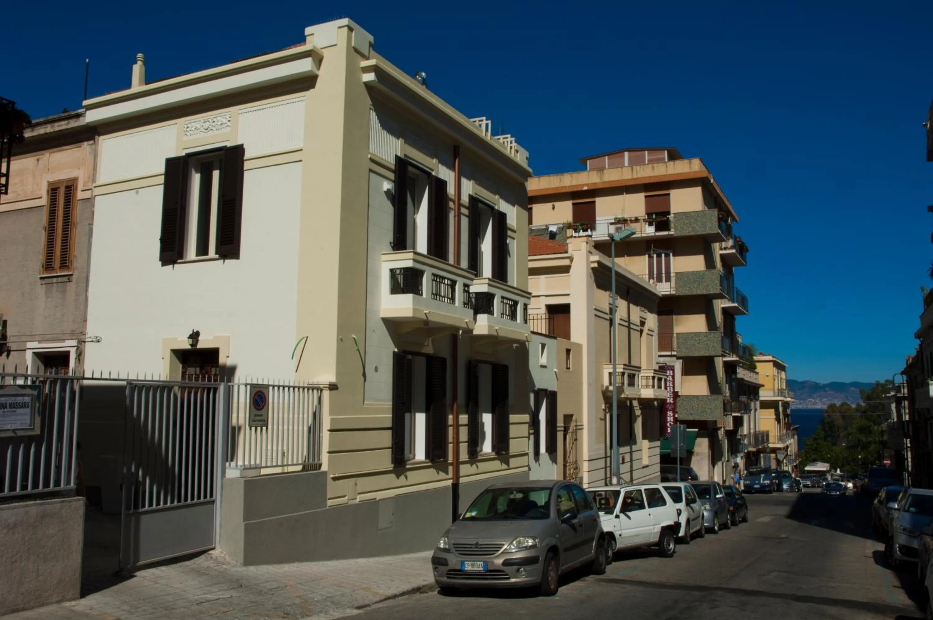 Restaurant/places to eat, Property Building in Sun Moon