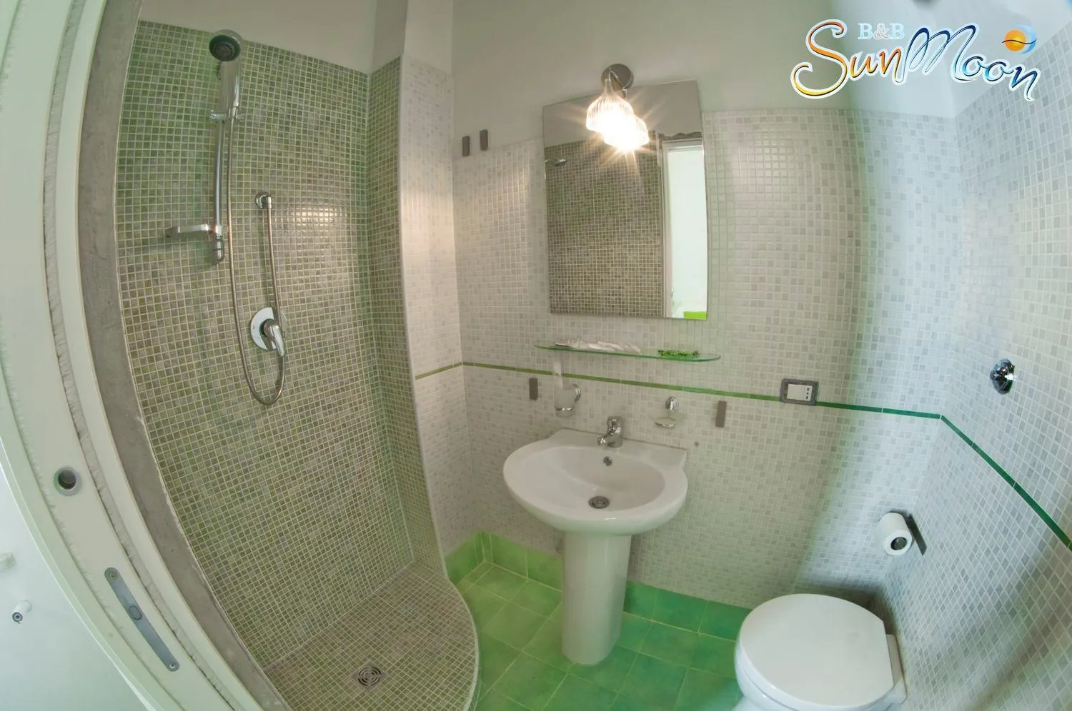 Photo of the whole room, Bathroom in Sun Moon