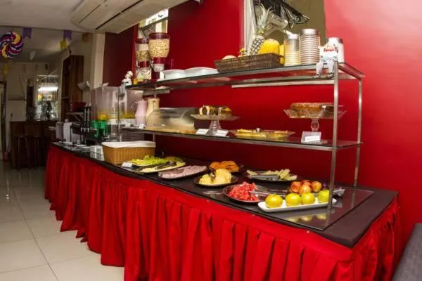 Buffet breakfast in Ara Mar Praia Hotel