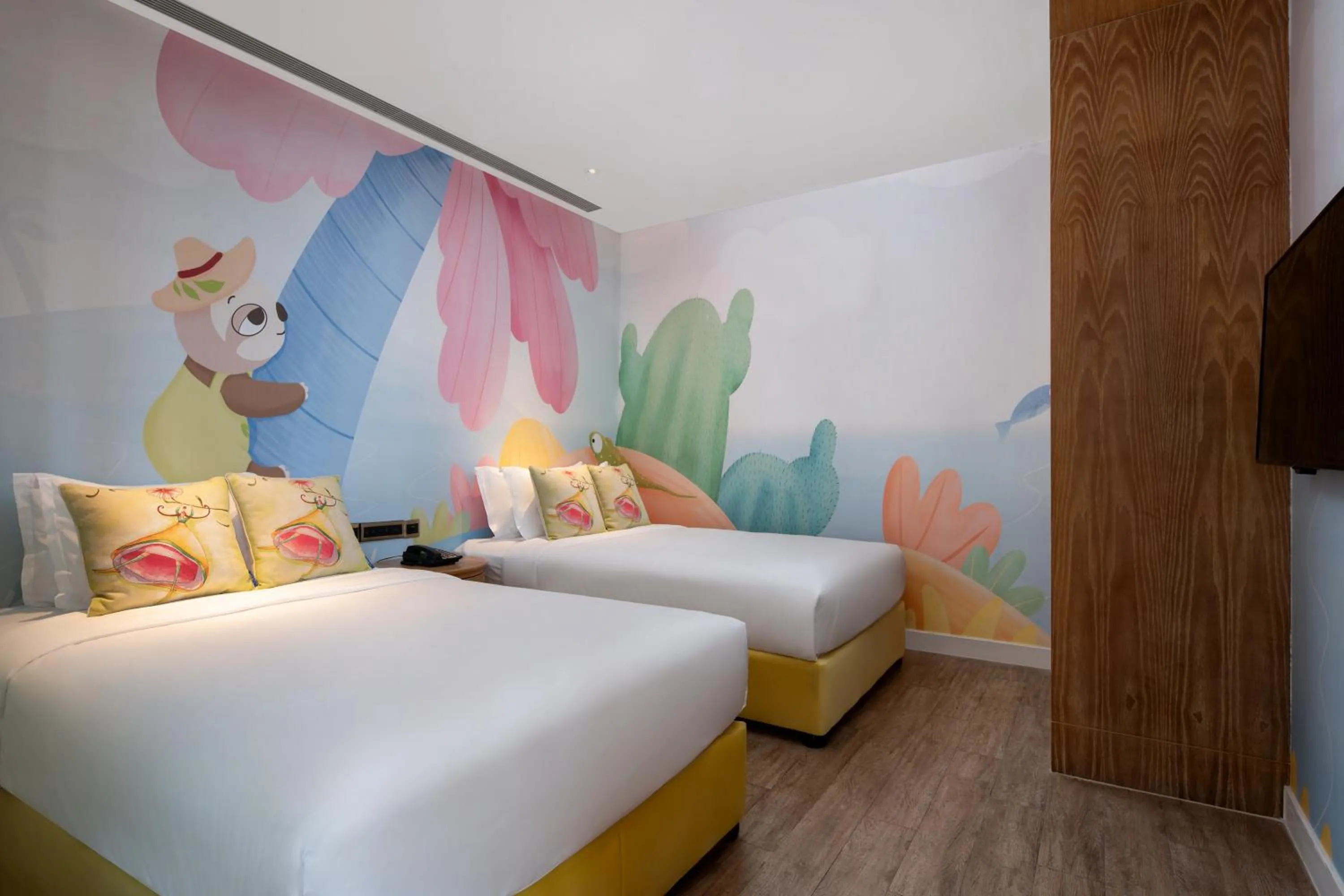 Bedroom, Bed in Mangrove Tree Resort World Sanya Bay -Elader Palm Tower