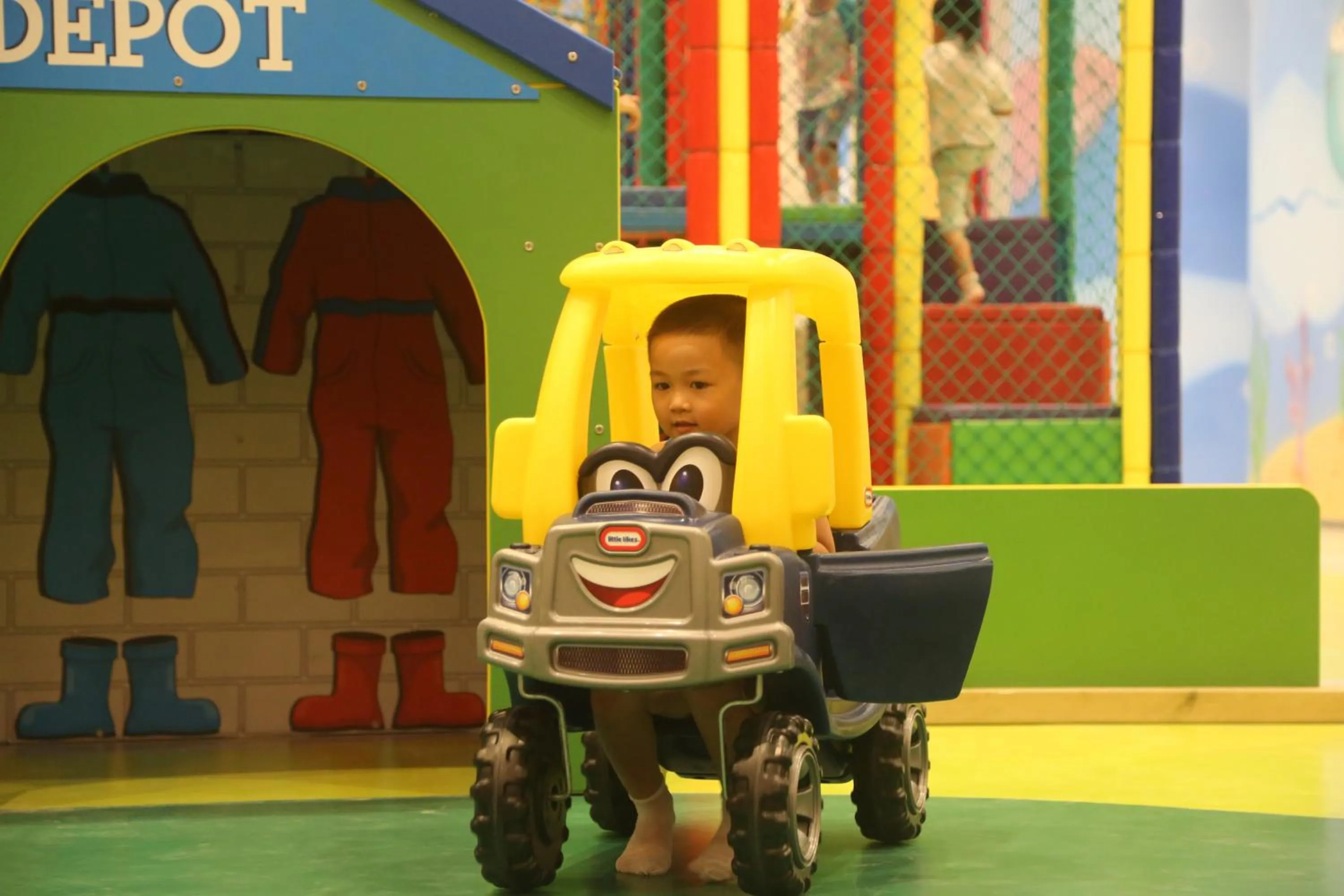 Children play ground in Mangrove Tree Resort World Sanya Bay -Elader Palm Tower