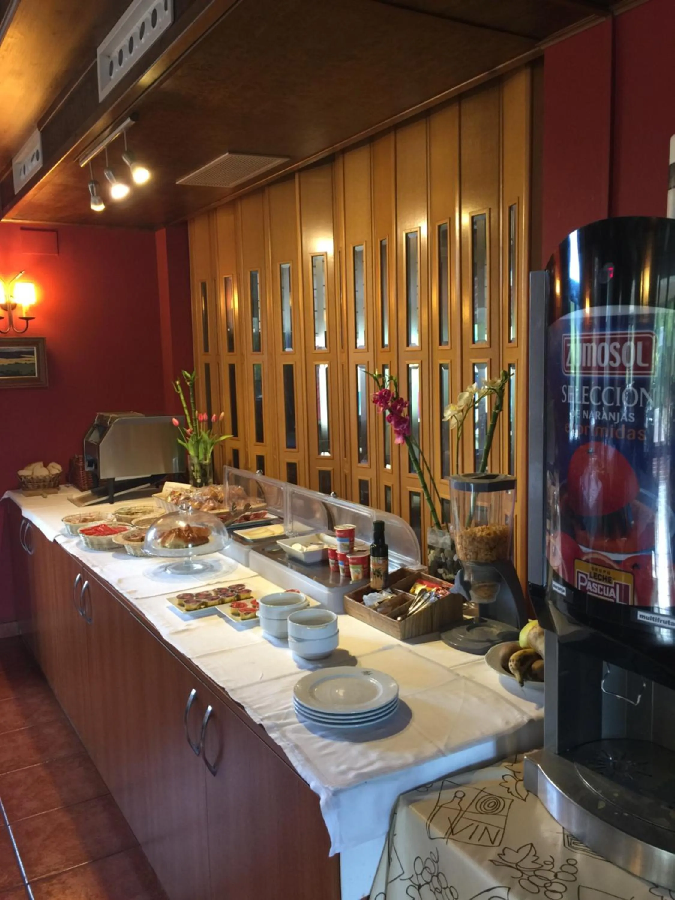 Breakfast in Hotel Arnal