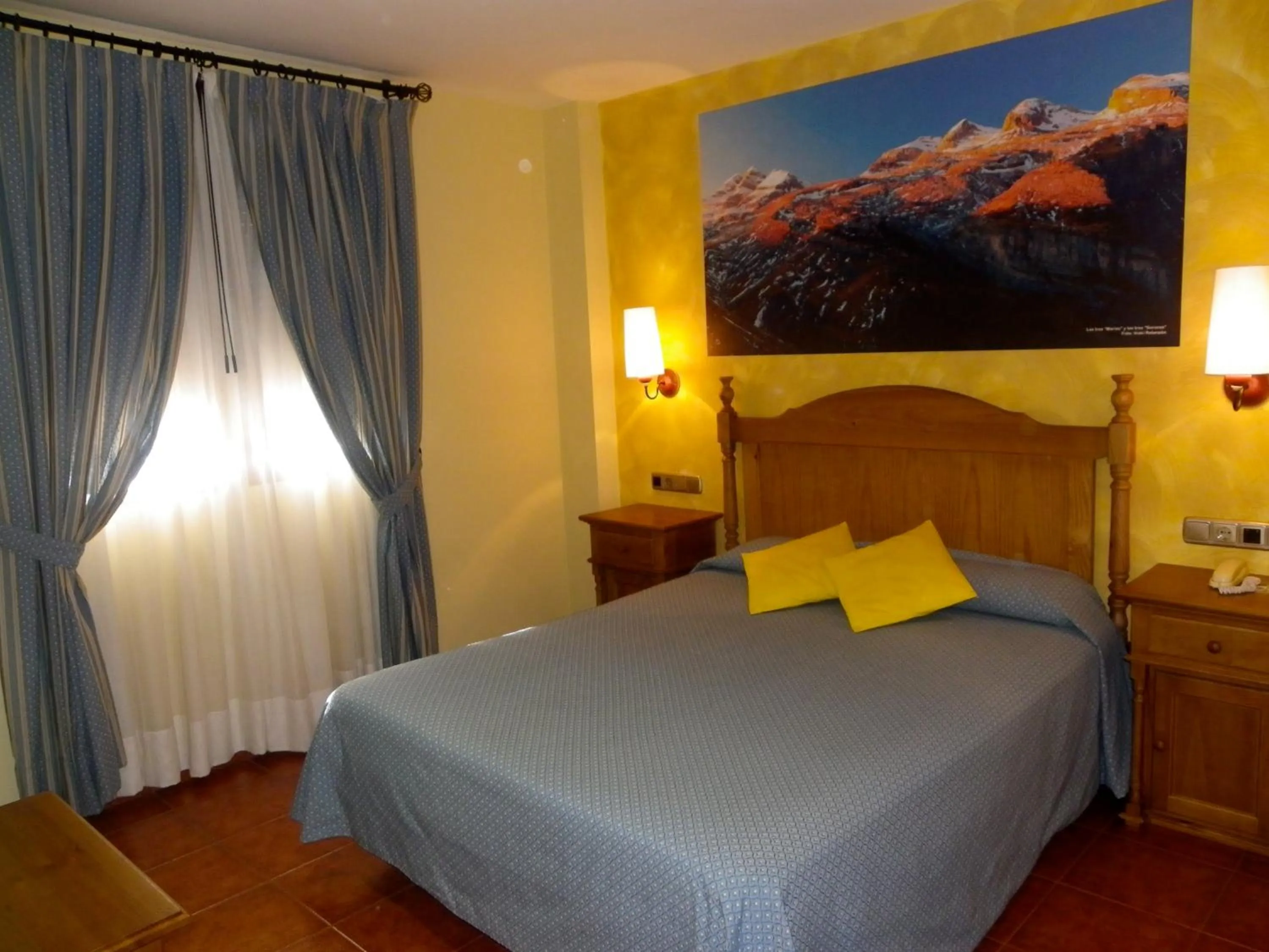 Decorative detail, Bed in Hotel Arnal