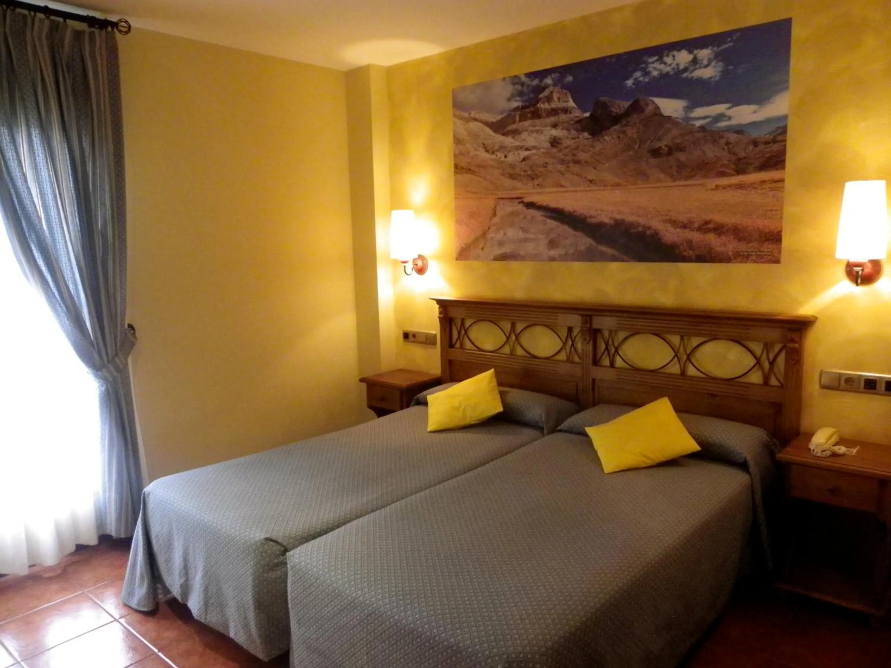 Photo of the whole room, Bed in Hotel Arnal