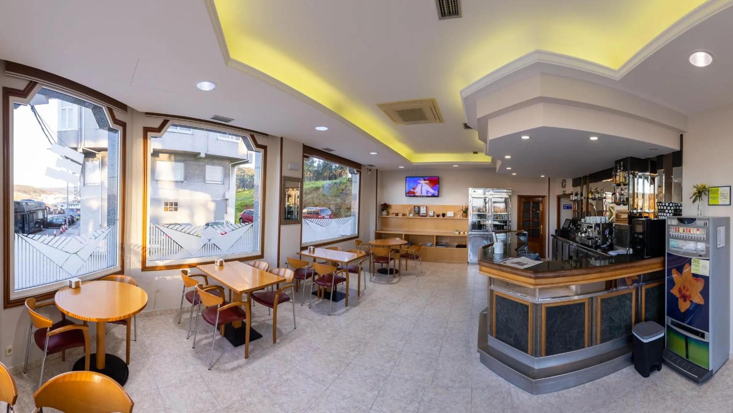 Restaurant/places to eat in Hotel Europa