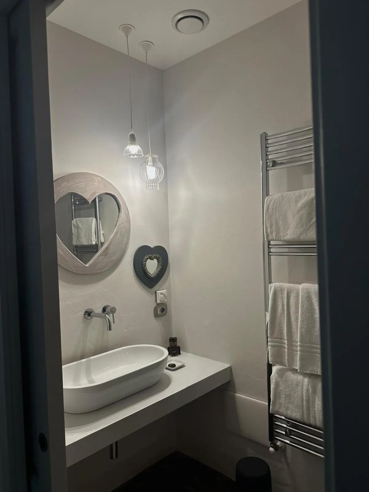 Bathroom in Palazzo Conti Camere & Suites