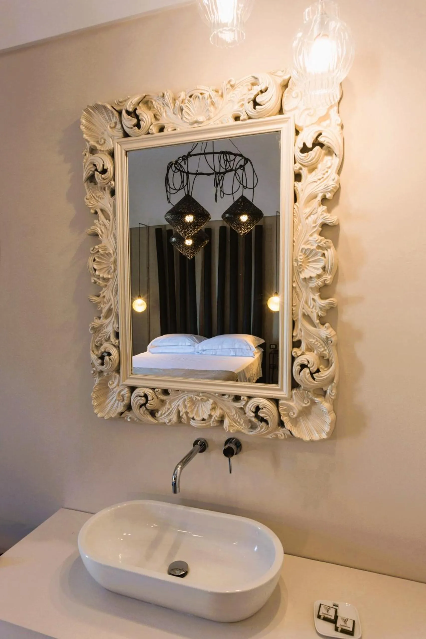 Decorative detail in Palazzo Conti Camere & Suites