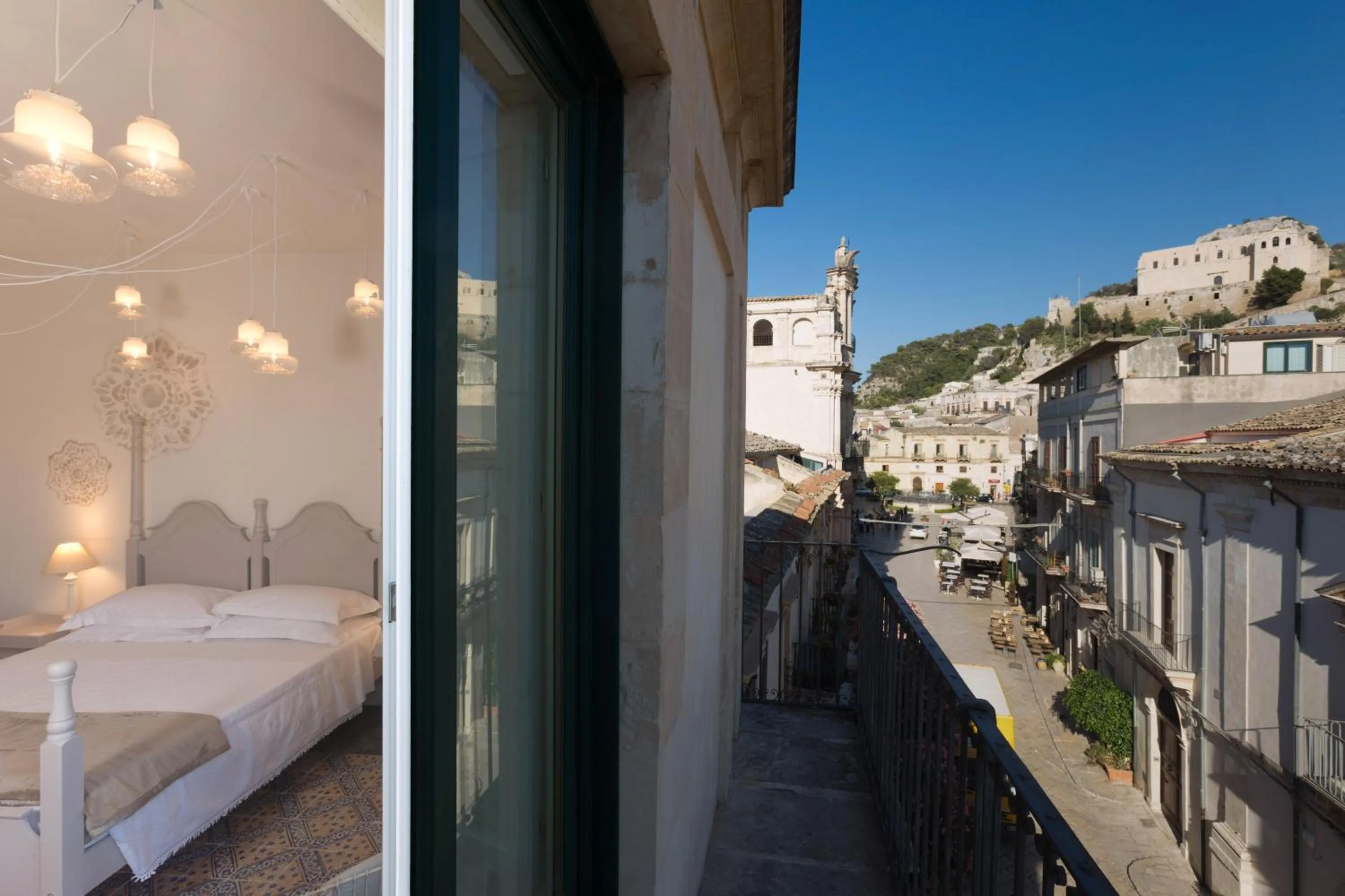 City view, Bed in Palazzo Conti Camere & Suites