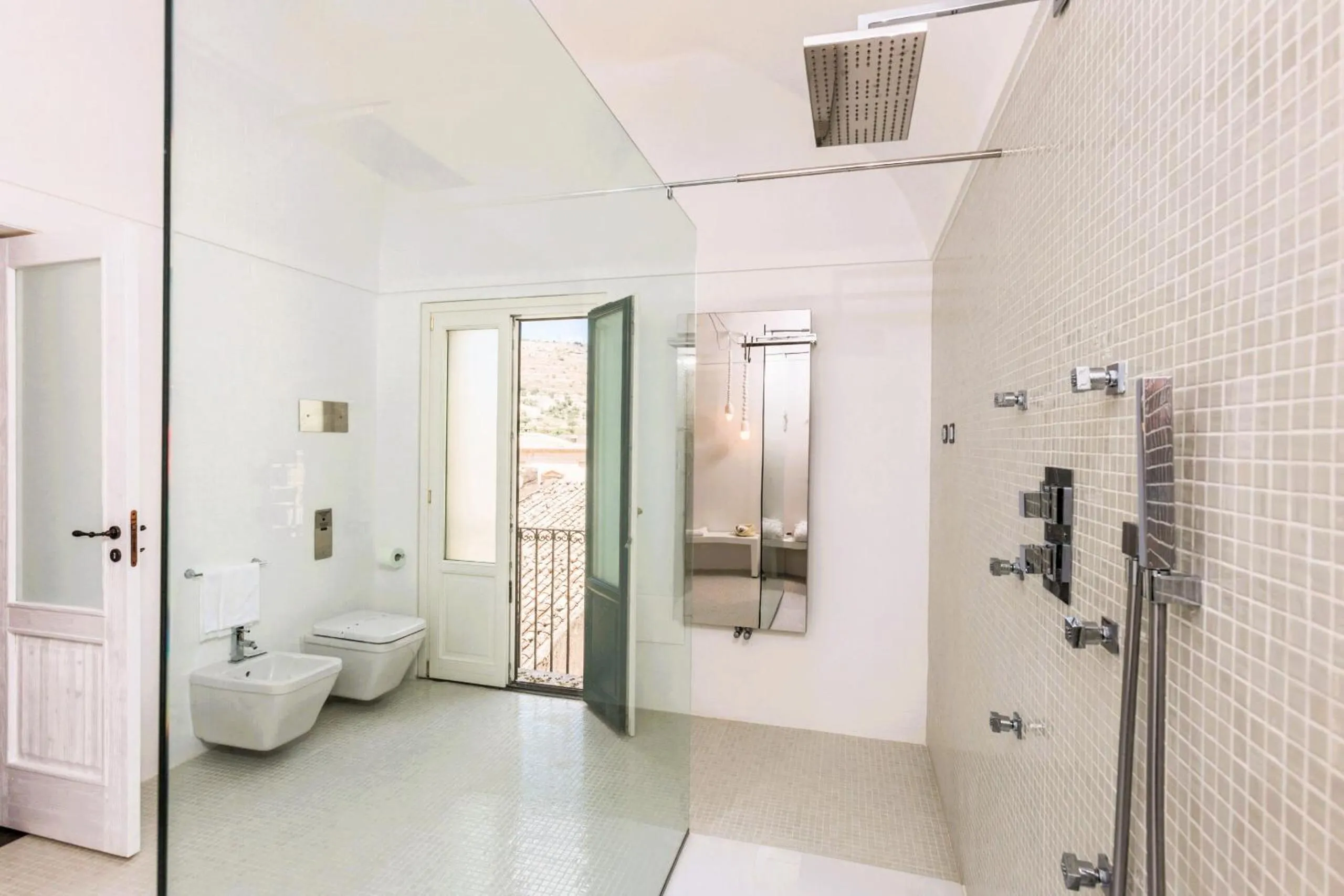 Shower in Palazzo Conti Camere & Suites