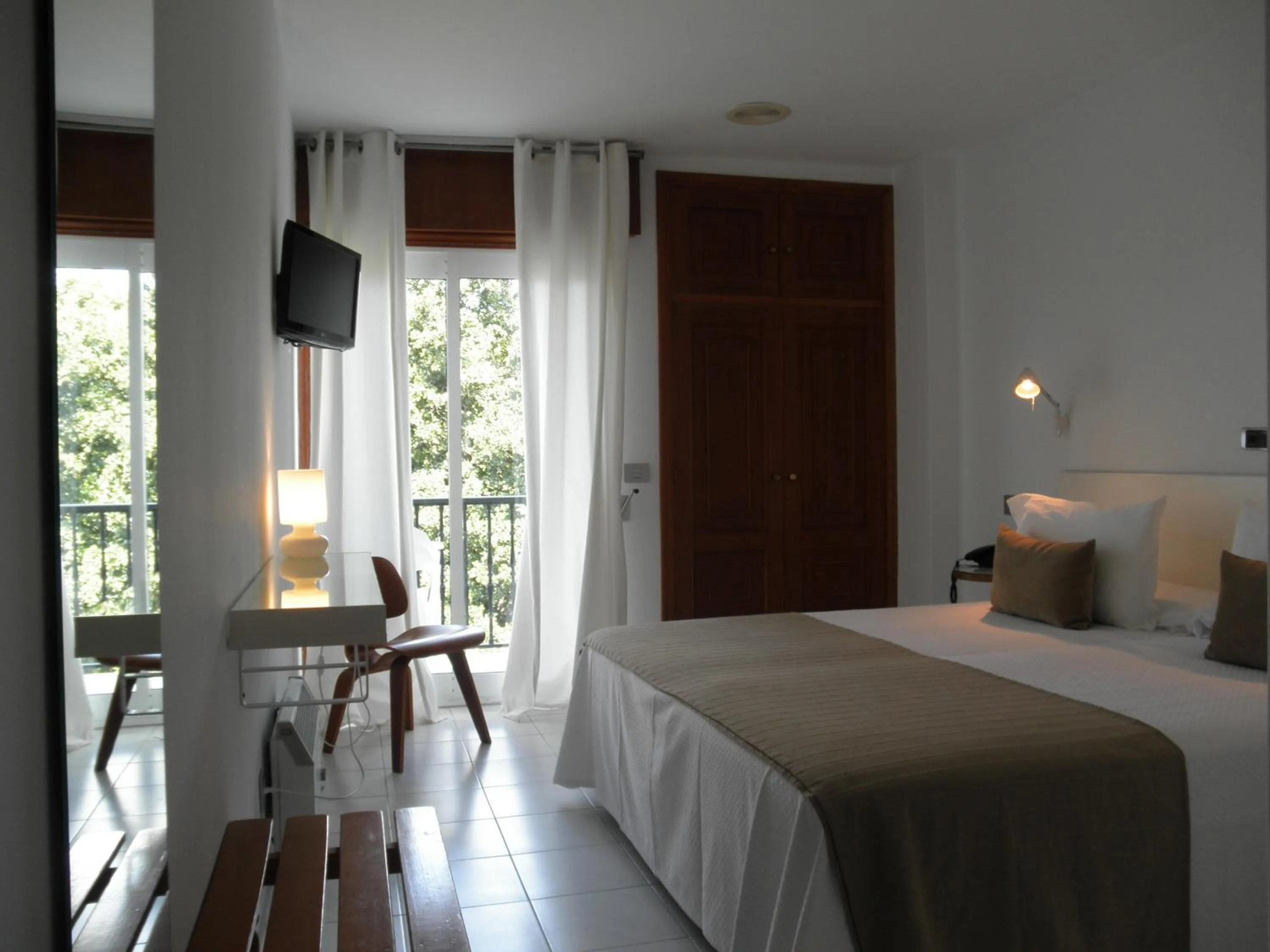 Photo of the whole room, Bed in Hotel Farsund