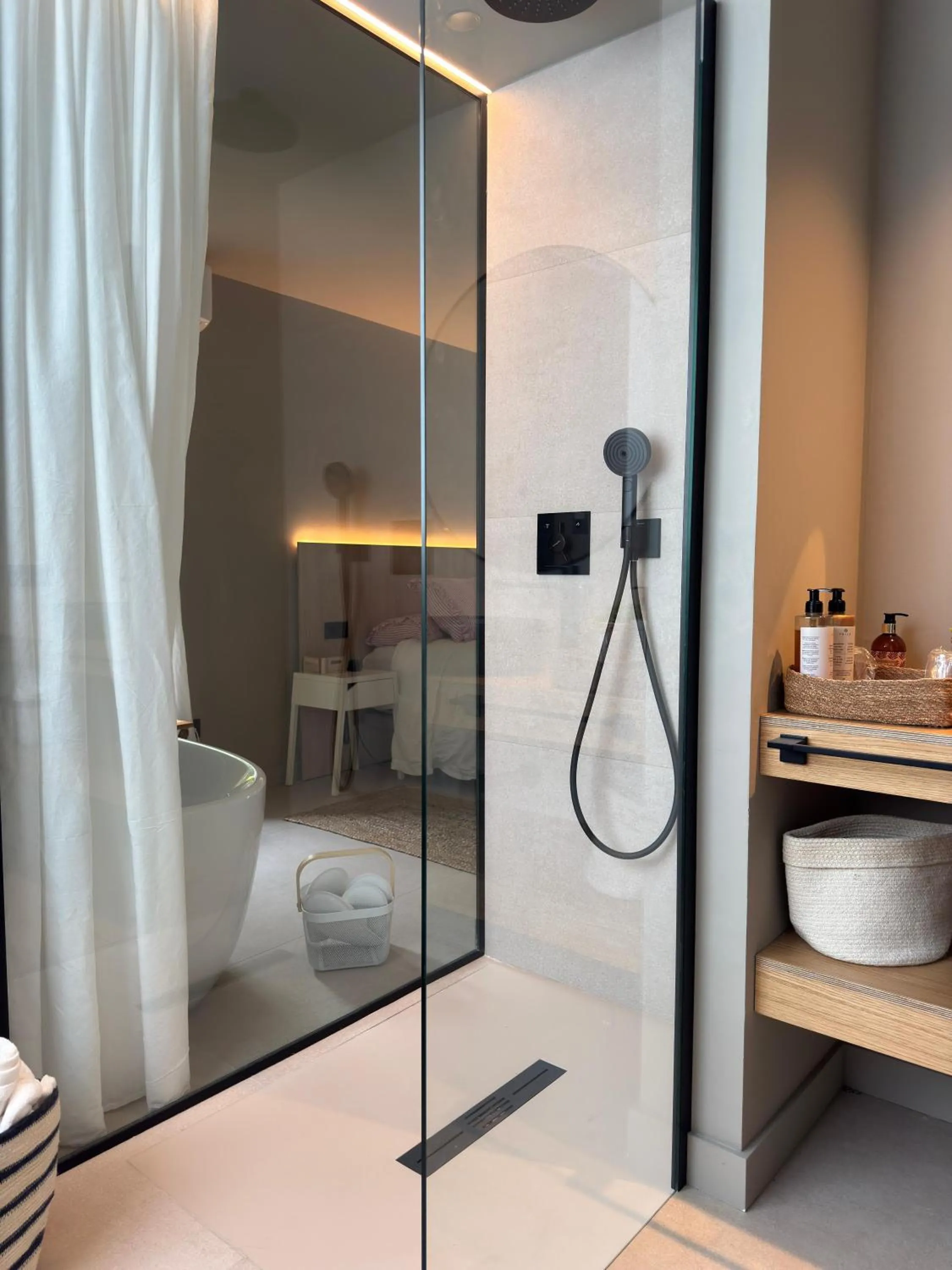 Shower in Hotel Farsund