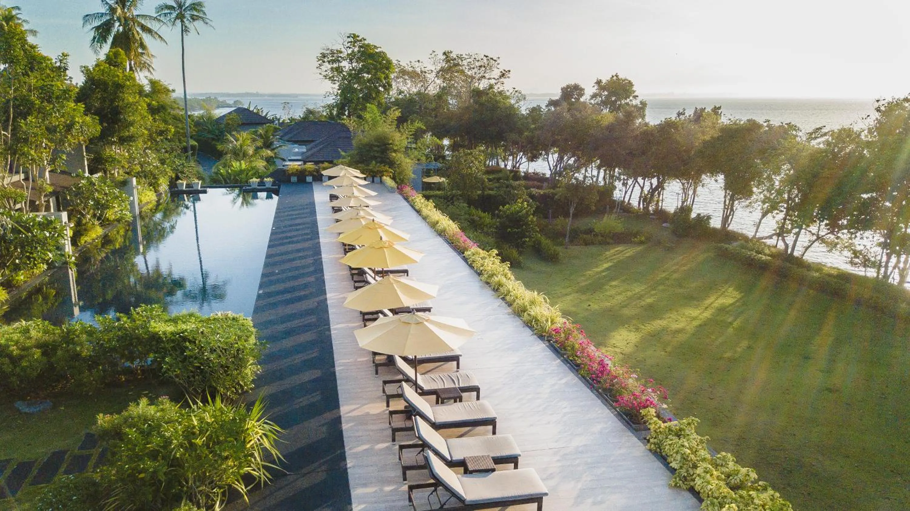 Swimming pool in The ShellSea Krabi I Luxury Beach Front Resort & Pool Villa