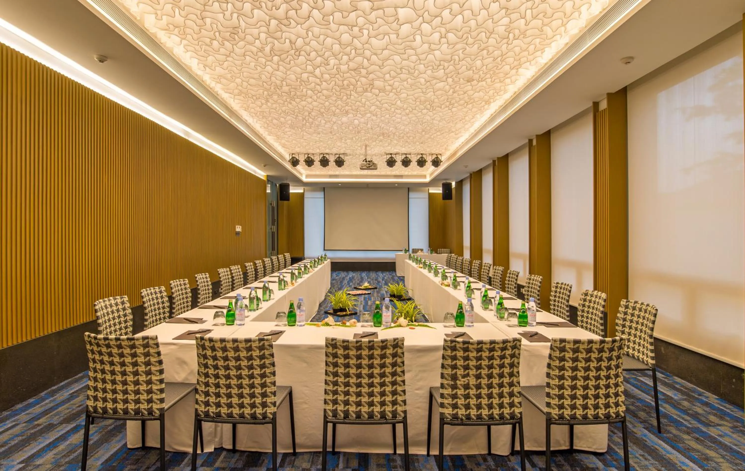 Banquet/Function facilities in The ShellSea Krabi I Luxury Beach Front Resort & Pool Villa