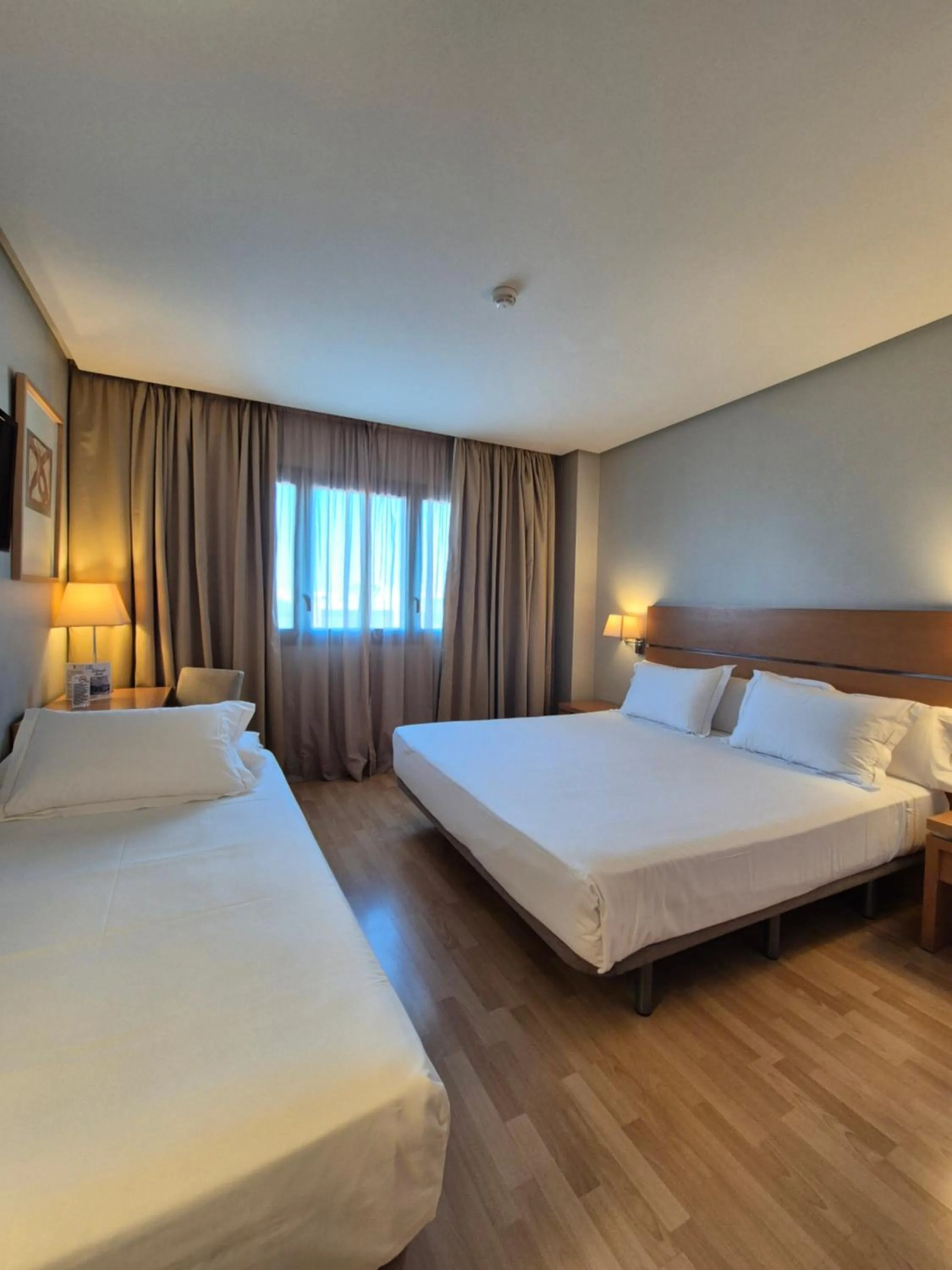 Area and facilities, Bed in Hotel Reston Valdemoro