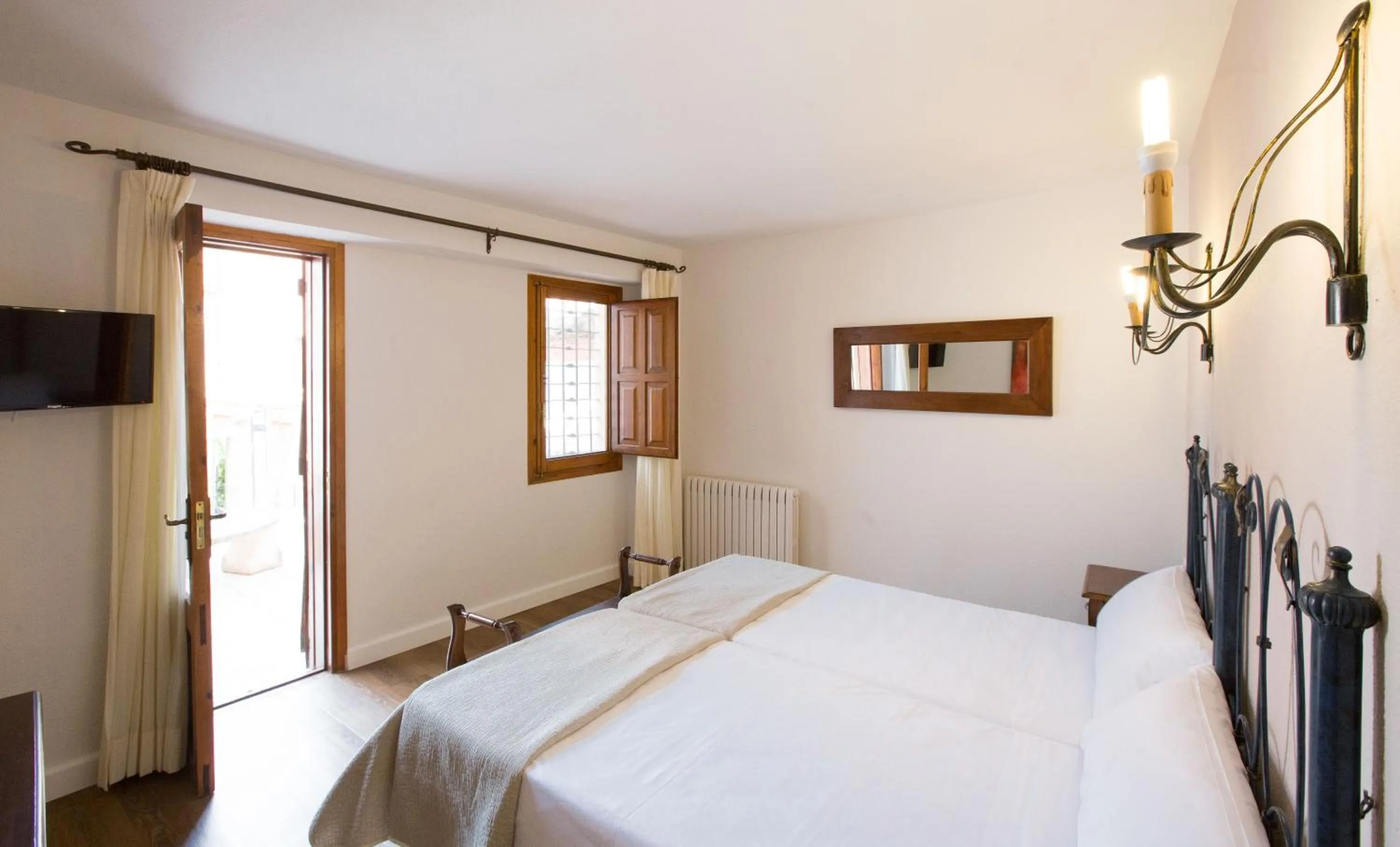 Bedroom, Bed in Hotel Jaime I