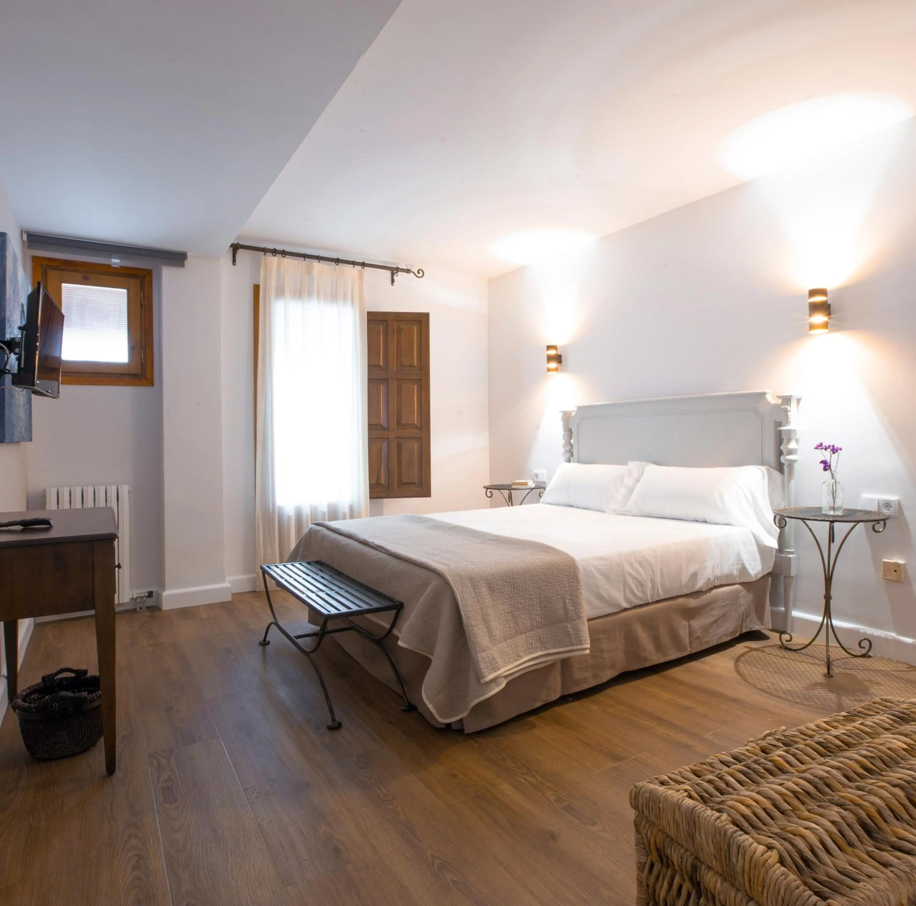 Bedroom, Bed in Hotel Jaime I