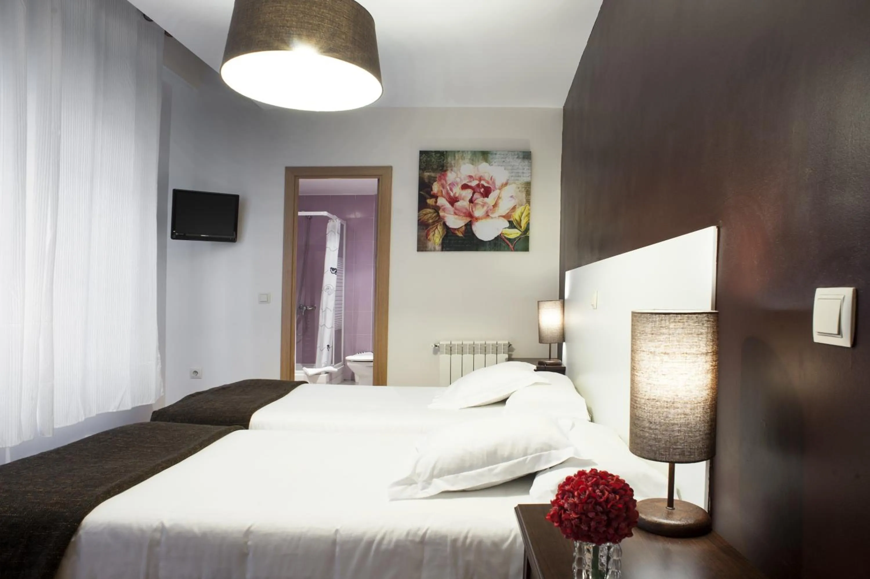 Twin Room in THC Gran Via Hostel