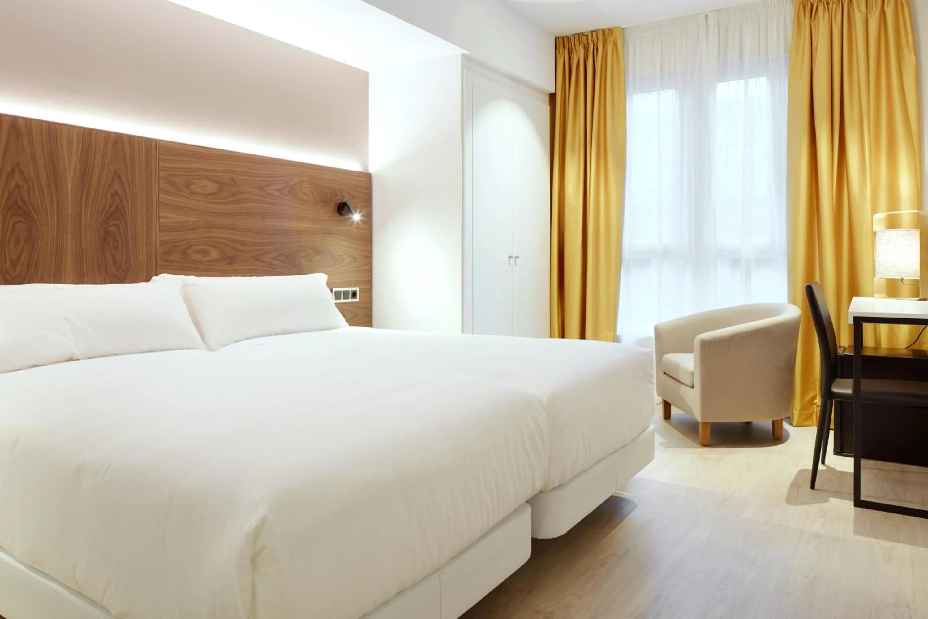 Bedroom, Bed in HOTEL ARRiZUL CONGRESS